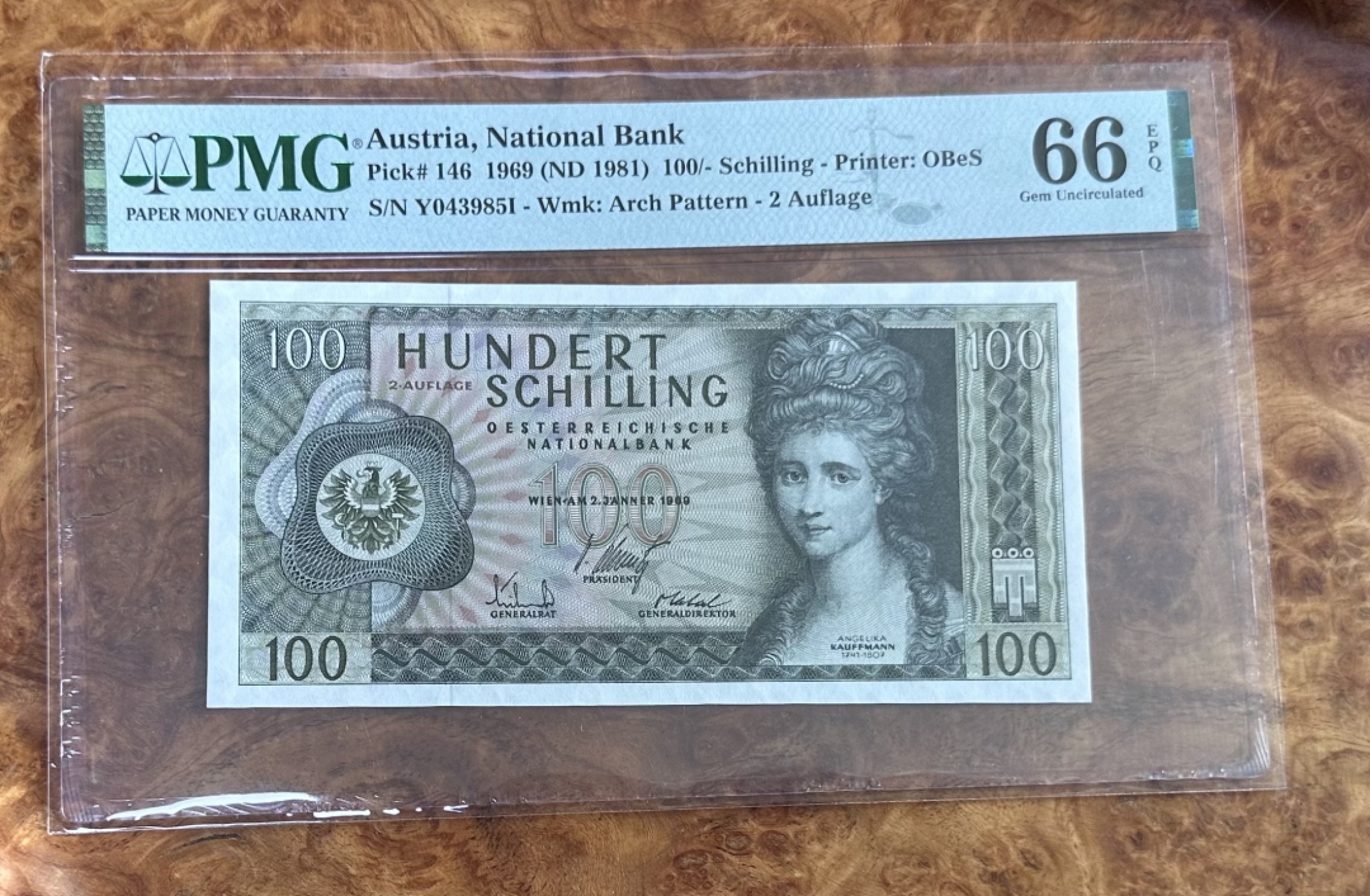 Chase Auction 第16期 - - 外钞、民国钞和一版人民币混合场！ 1969年奥地利100先令，著名画家考夫曼，PMG66分！