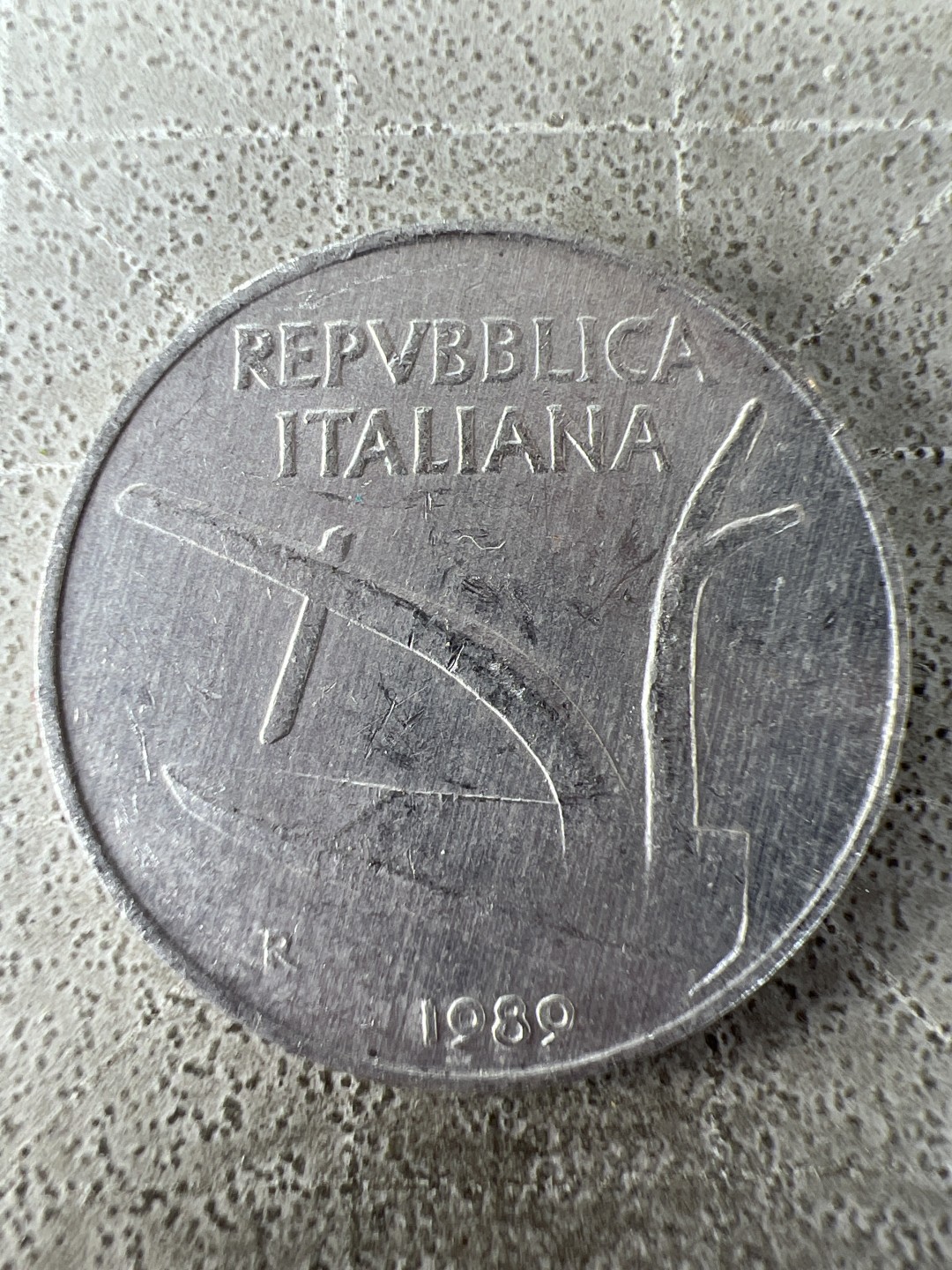 泡泡堂第212期  世界硬币邮票（无押金，无佣金，捡漏，全场20包邮，偏远地区除外） 意大利10里拉