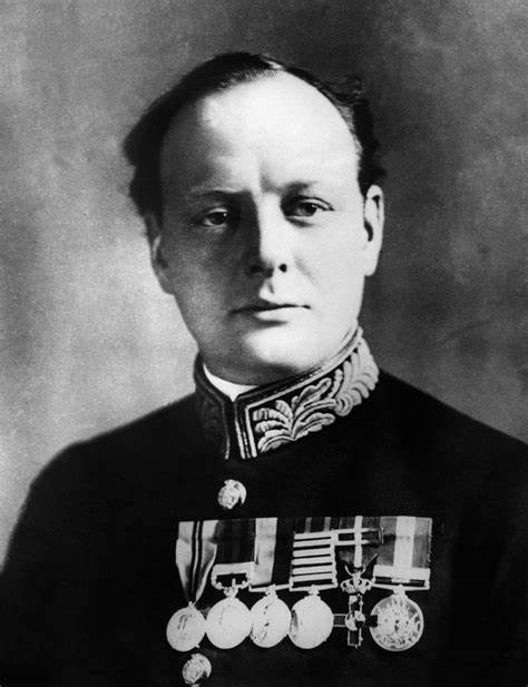 盛世勋华——号角文化勋章邮票专场拍卖第284期 英国印度服役奖章（1895-1902版）银制 维多利亚女王版 少见带双条（旁遮普前线/瓦济里斯坦条）带刻名 授予在英属印度西北镇压当地部族叛乱的英印军 英国前首相丘吉尔1896年在印度服役也参与了该战争，获得了带旁遮普前线条的印度服役奖章 见图