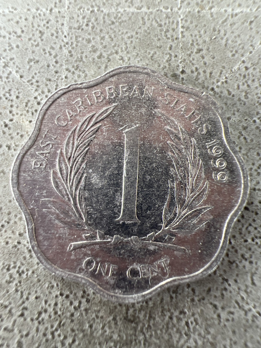 泡泡堂第212期  世界硬币邮票（无押金，无佣金，捡漏，全场20包邮，偏远地区除外） 东加勒比一分