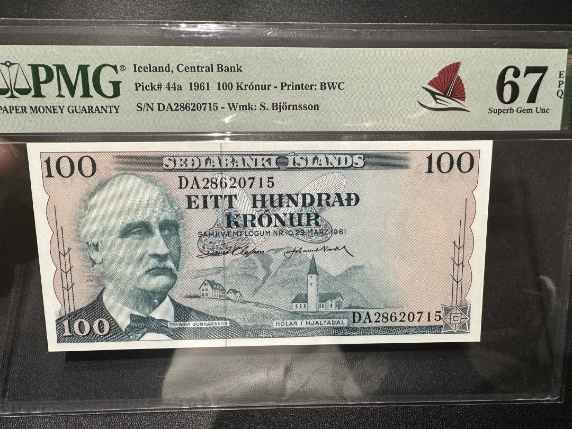 《外钞收藏家》第二百三十七期 1961年冰岛100克朗 PMG67 BWC作品