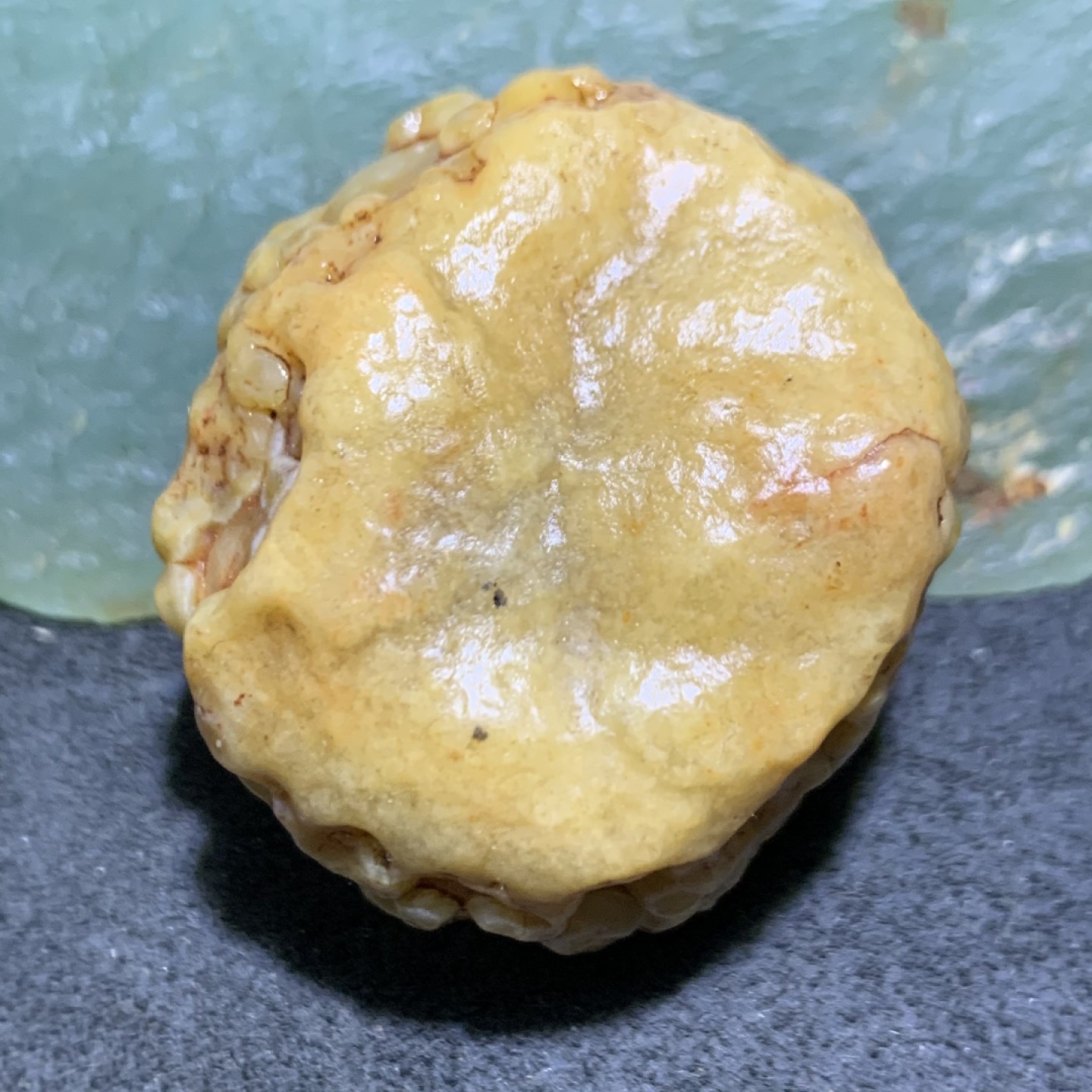 精美戈壁高玉化鱼籽纹筋脉石大原石一颗，