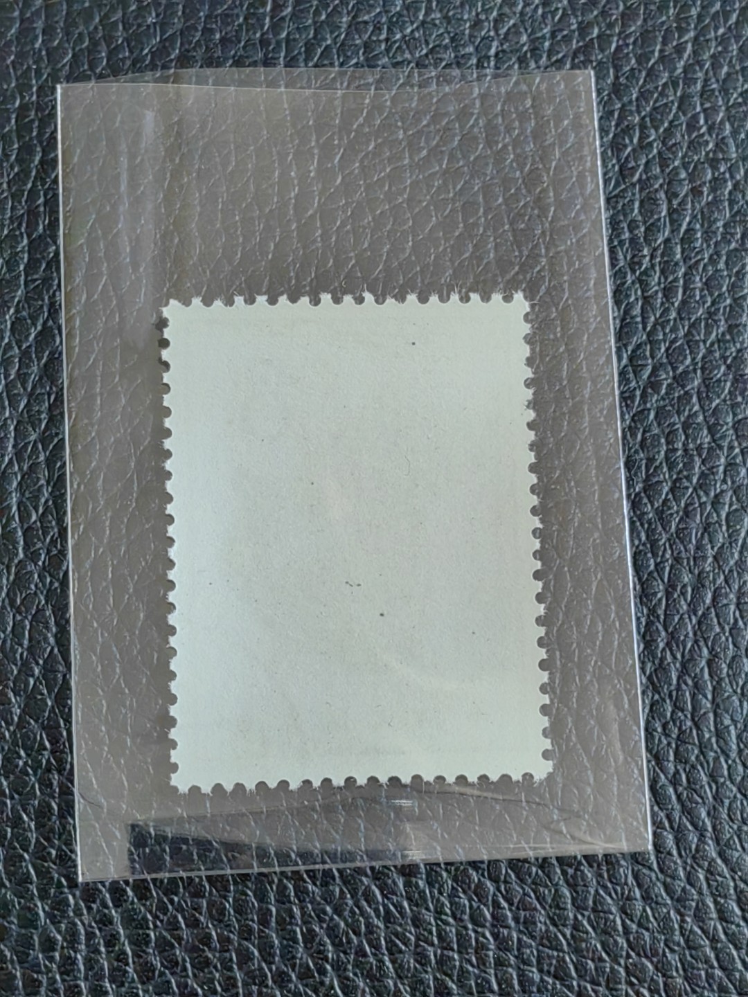 洪涛臻品批发群  精选邮票限时拍卖第一百六十七期 特63青铜器8-3盖销  ✦总筋✦版撕全品，老纪特三俗稀缺，ASG95分新票拍卖价8000多元，版撕全品盖销注意捡漏。解放初的经典票，整版撕开，面艳胶白，票挺洁净，齿孔完美，收藏评级两相宜，且有高附加值边纸。老纪特的版票资源十分稀缺难寻，机会来临时必须抓住。