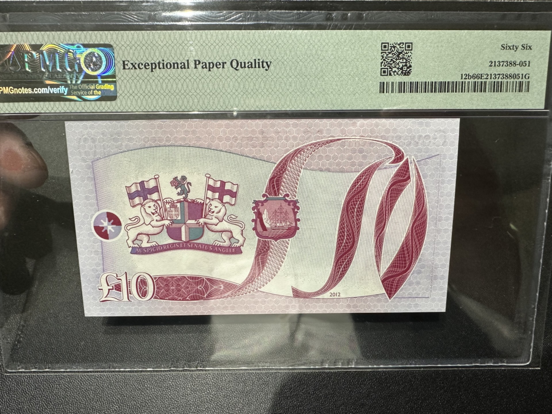 《外钞收藏家》第二百三十七期 2012年圣赫勒拿10镑 PMG66 无47 靓号尾8