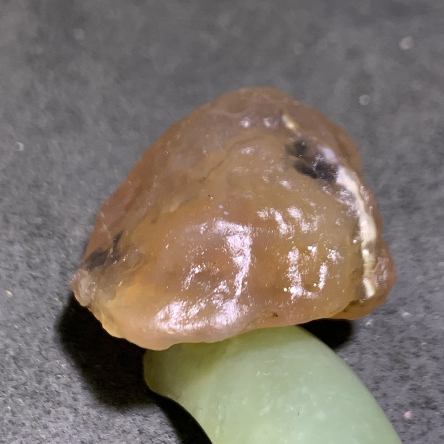 放福利！精美天然戈壁糖心玛瑙原石一颗，