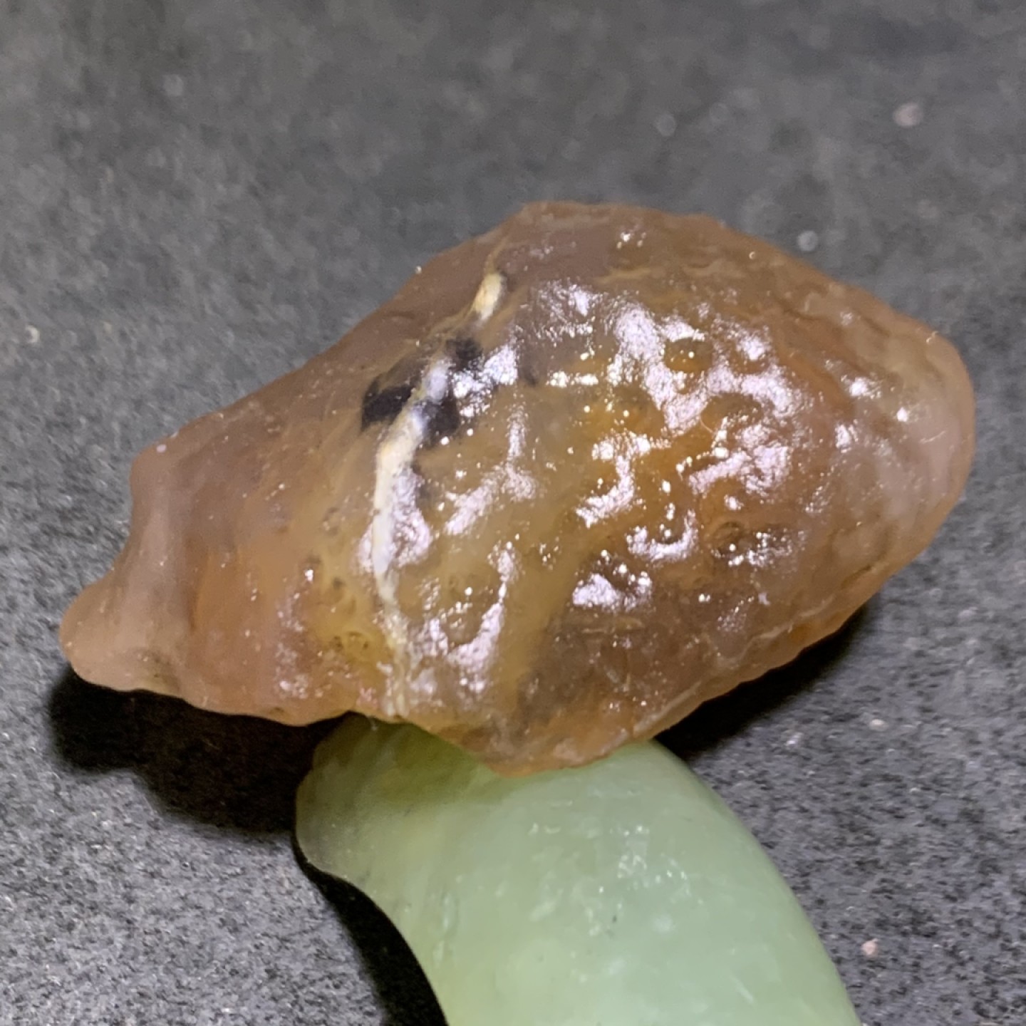 放福利！精美天然戈壁糖心玛瑙原石一颗，