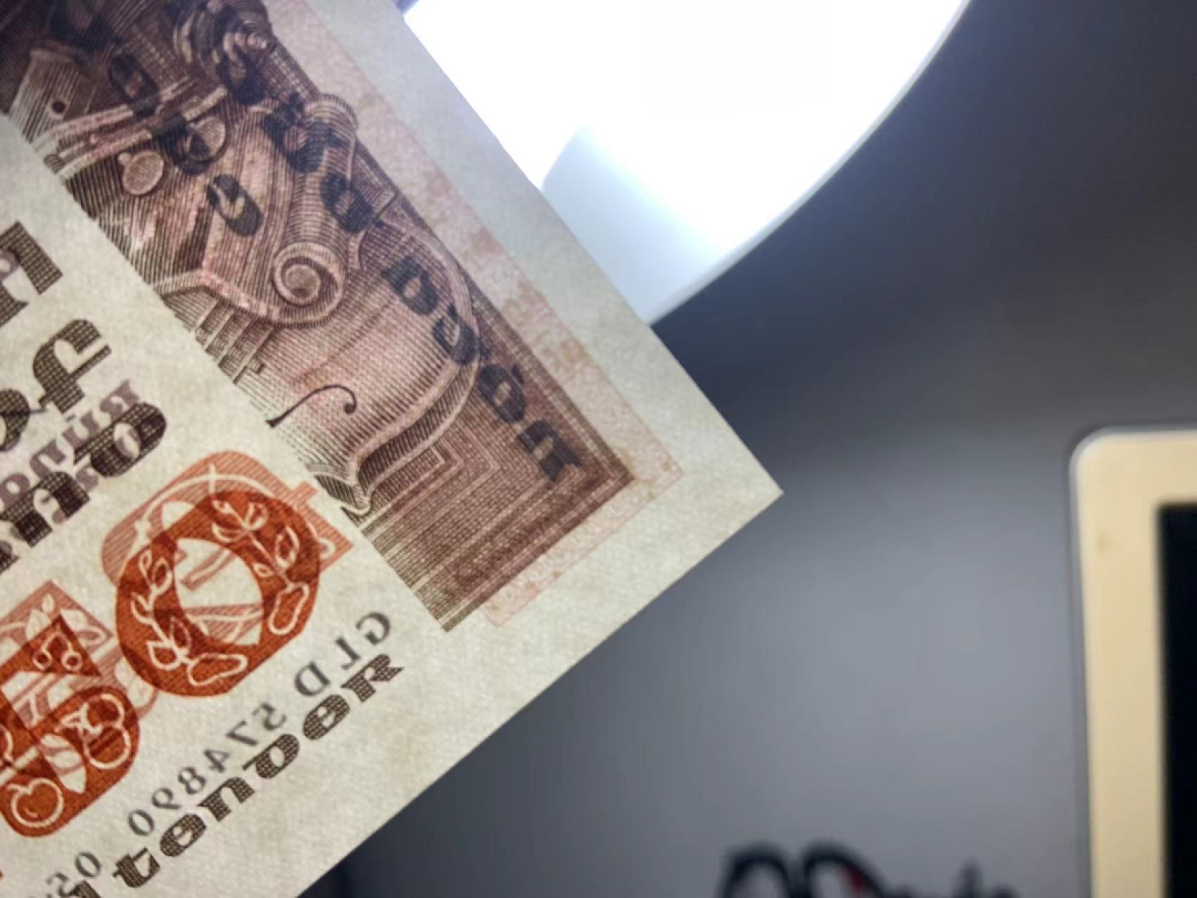 收藏联盟Quantum Auction 第229期拍卖 已更新 爱尔兰1991年50镑 品相全新UNC 盲人弹琴 最高面值 背面上方有轻微的拖墨