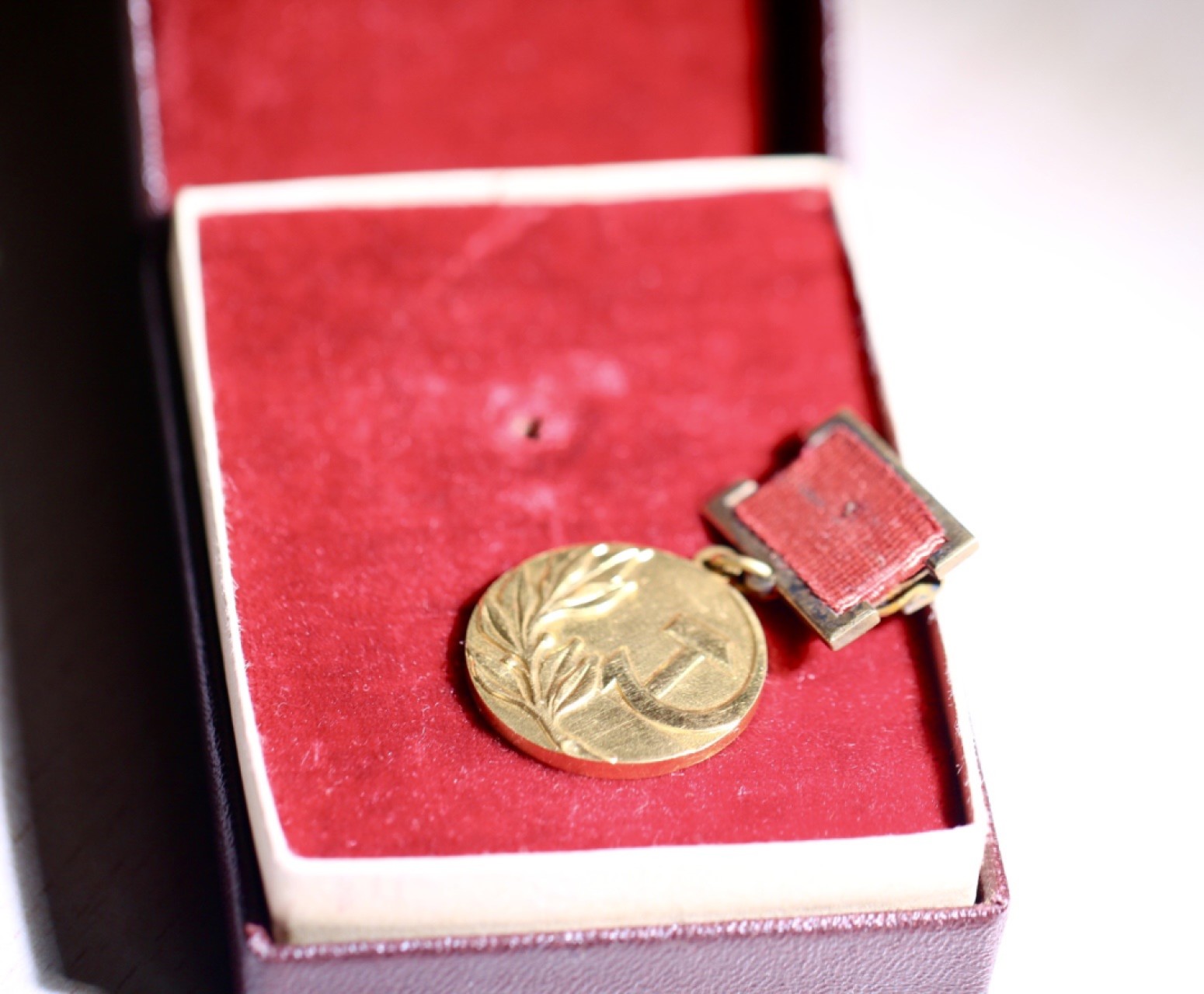 大猫徽章拍卖第215期  苏联国家奖金 14K金 原盒