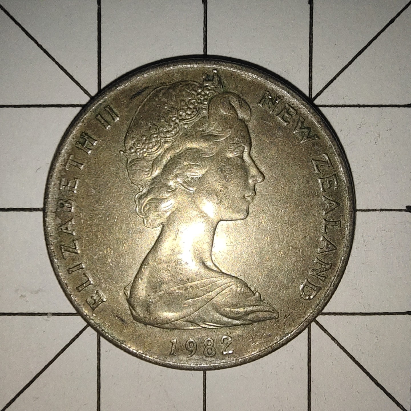 收藏之家世界硬币新年场(捡漏，无押金，无佣金，全场满20包邮，偏远地区除外) 新西兰20分1982年