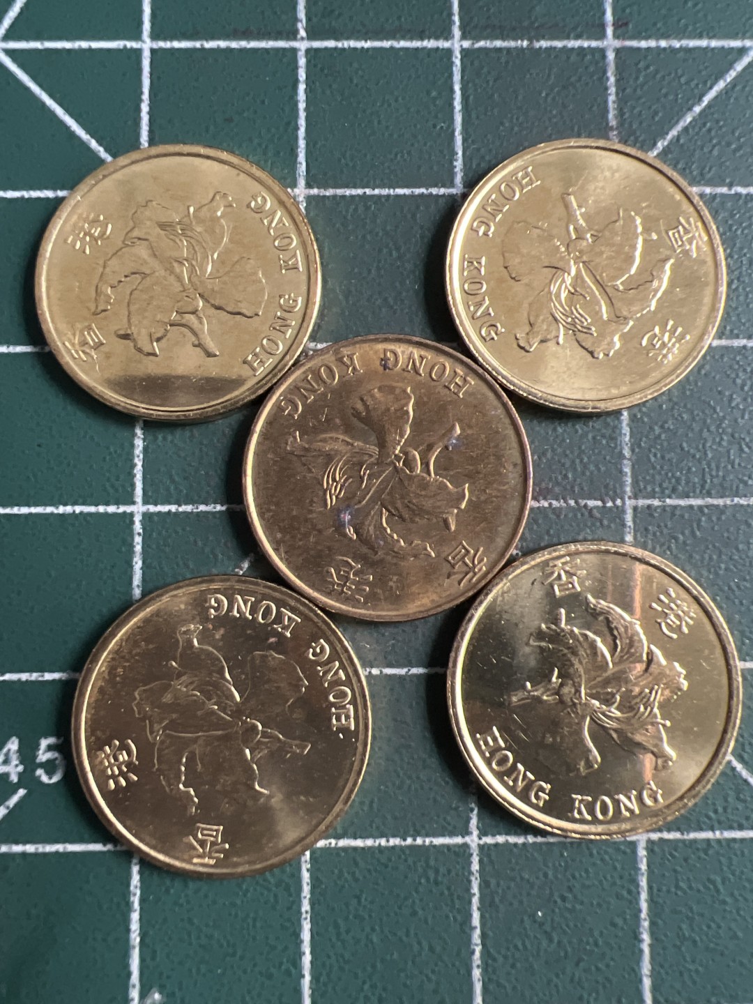 泡泡堂第285期  世界硬币 （无押金，捡漏，全场20包邮，偏远地区除外，接收代拍业务） 香港一毫五个