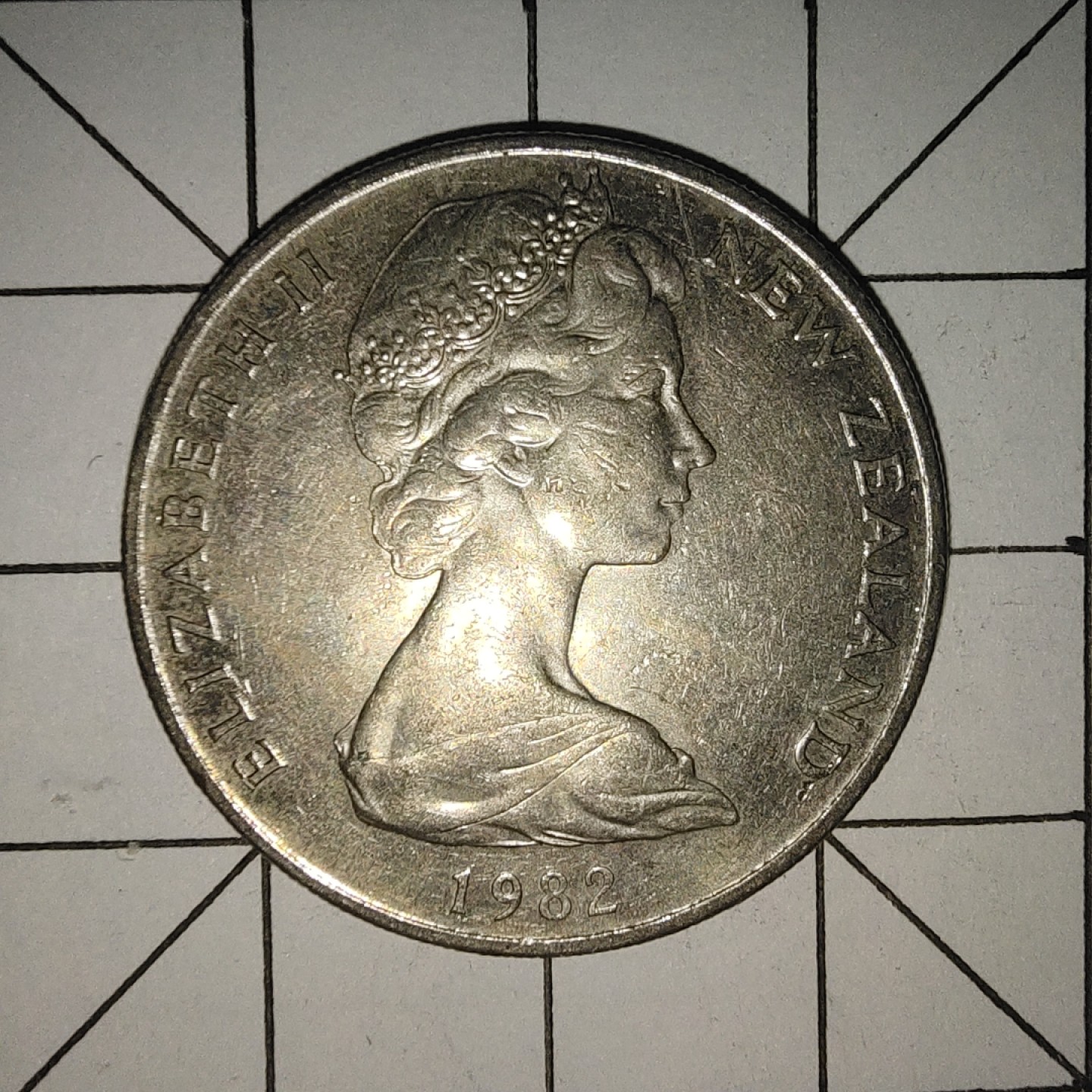 收藏之家世界硬币新年场(捡漏，无押金，无佣金，全场满20包邮，偏远地区除外) 新西兰20分1982年