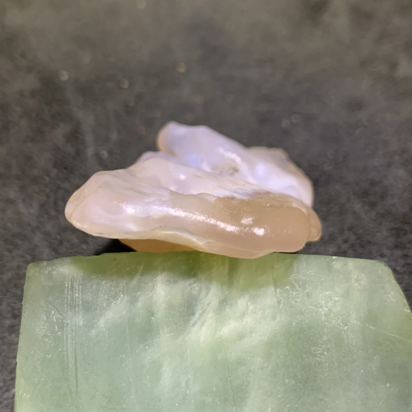 放福利！精美天然戈壁白糖心玛瑙原石一颗，
