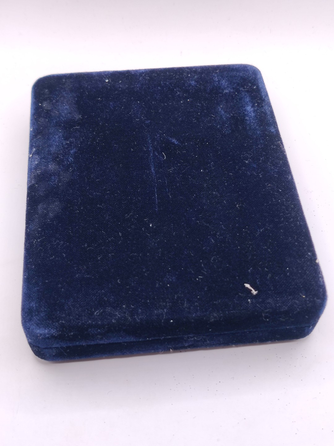 全场0元起拍 第29期 咸鱼国勋章拍卖专场 2月12日（周日）下午6：00开始 朝总联版烫金国辉盒 朝鲜劳动勋章