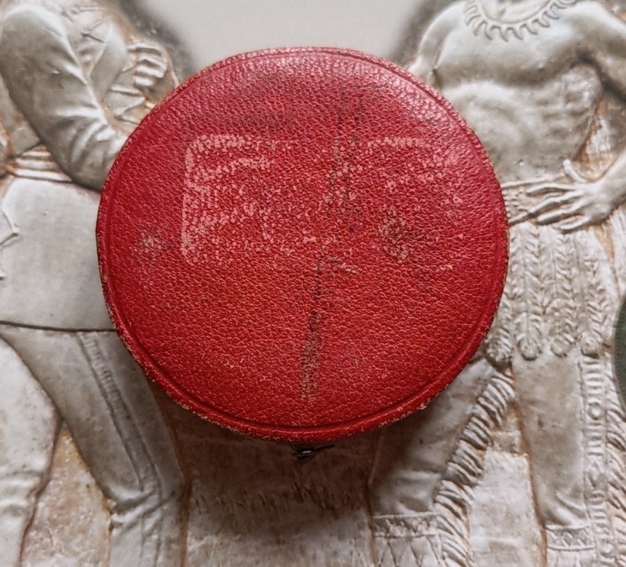 英系币章首饰盒子专场第6期 木盒直径55mm，内径约49mm