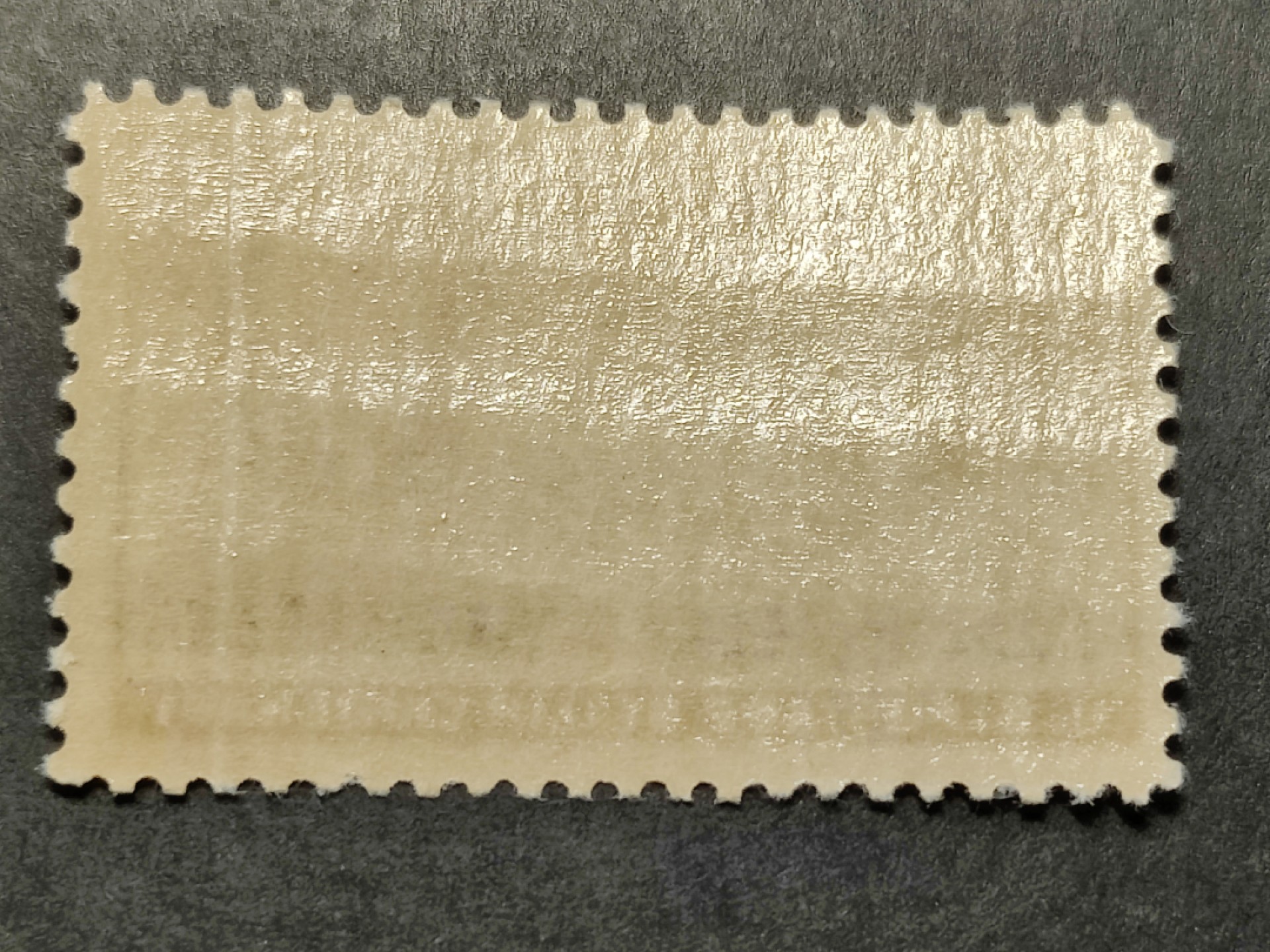 洪涛臻品批发群  精选邮票限时拍卖第一百六十八期 美国1947年 美国邮票百年-交通工具及华盛顿与富兰克林 1全新. 精美雕刻版, 清晰的早期特有的格栅背胶,原胶润亮相当漂亮！