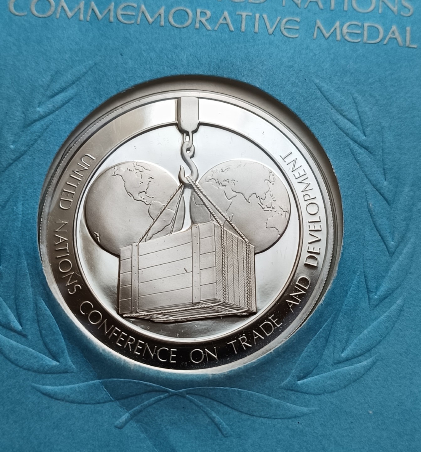 瓶子🏺第78期拍卖会 联合国1976年发行贸易银质章原封（1盎司）