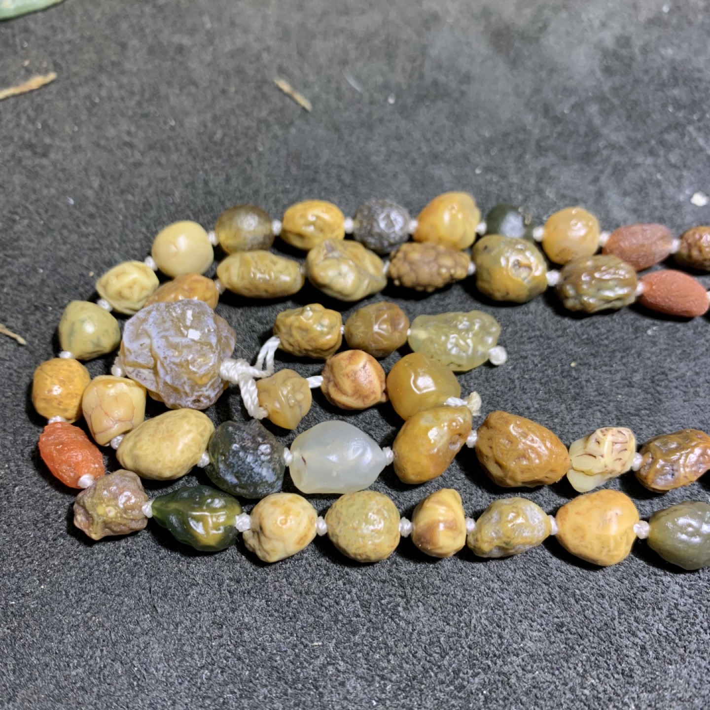 精美阿拉善筋脉玛瑙大颗粒原石108项链一条，