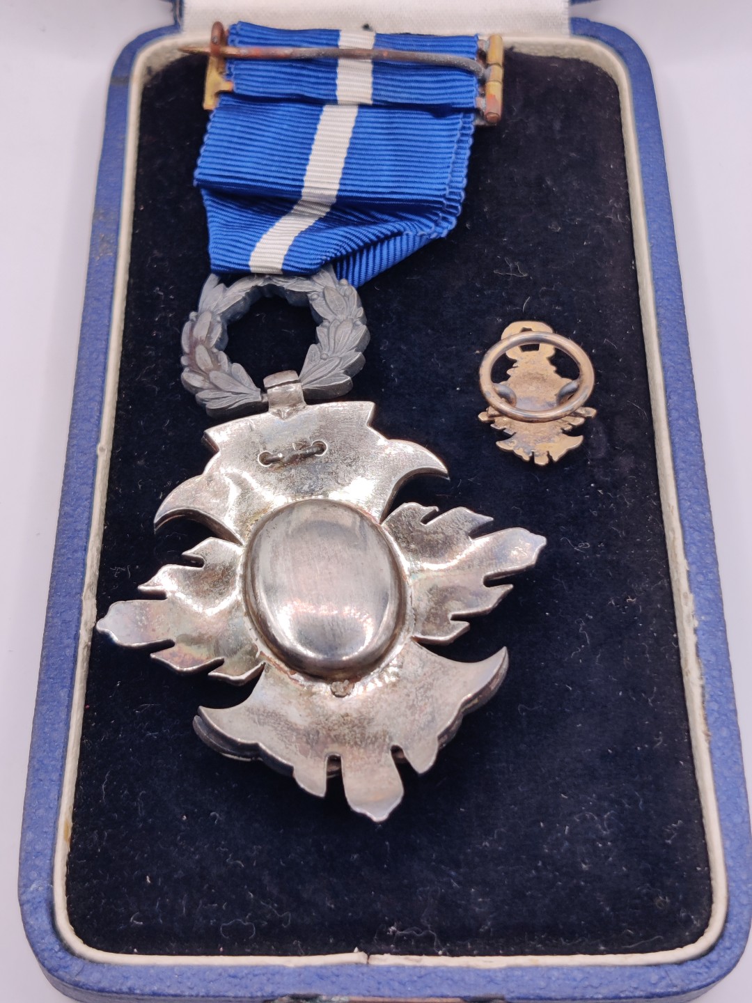 全场0元起拍 第29期 咸鱼国勋章拍卖专场 2月12日（周日）下午6：00开始 西班牙佛朗哥时期民事功绩勋章 早期银质珐琅带mini章