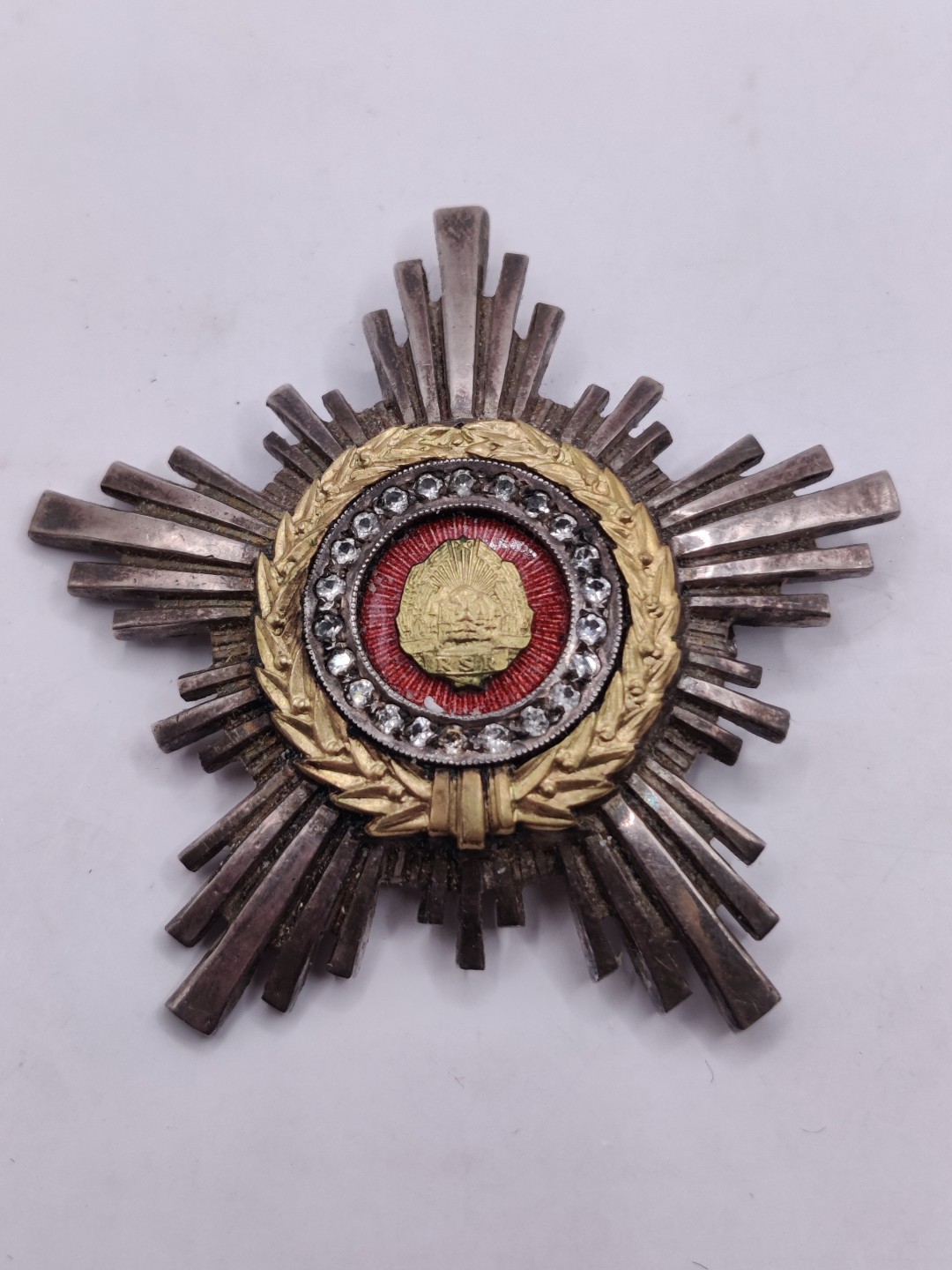 全场0元起拍 第29期 咸鱼国勋章拍卖专场 2月12日（周日）下午6：00开始 嵌宝三级罗马尼亚之星勋章