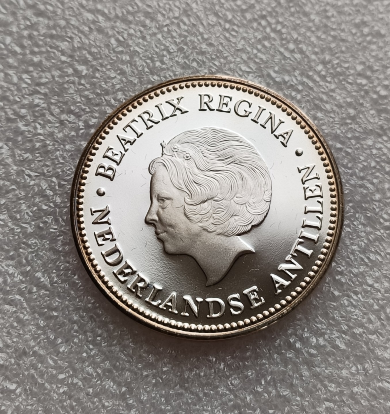 瓶子🏺第78期拍卖会  荷属安的列斯1982年精制纪念银币原盒