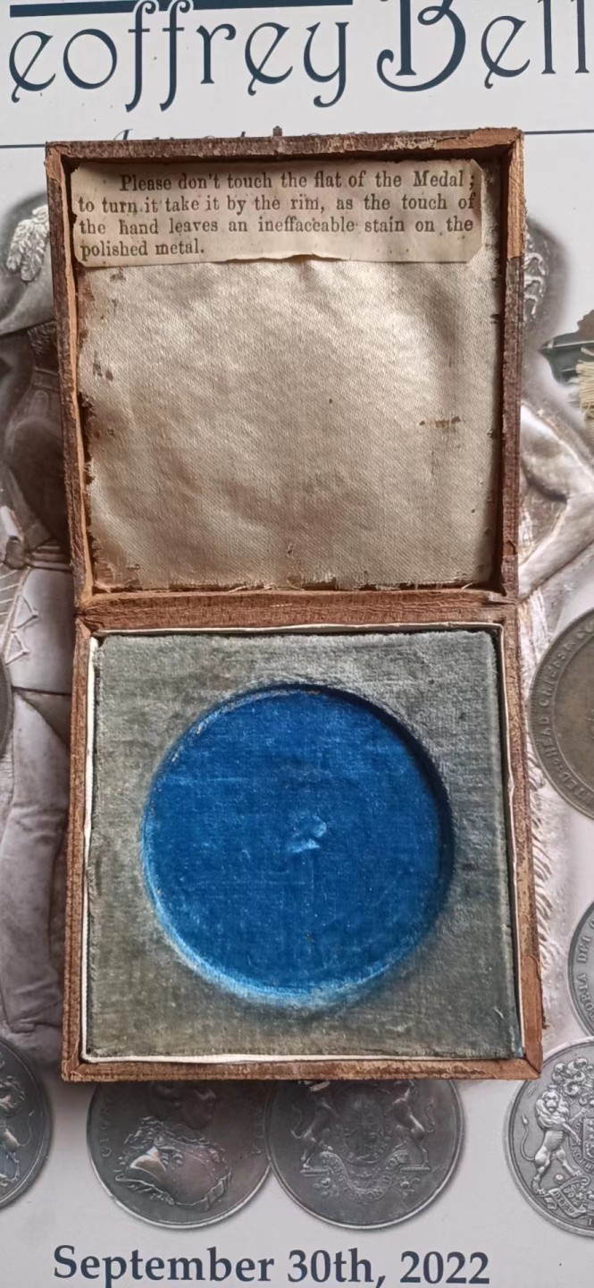 英系币章首饰盒子专场第6期 木盒75x75mm，内径5cm