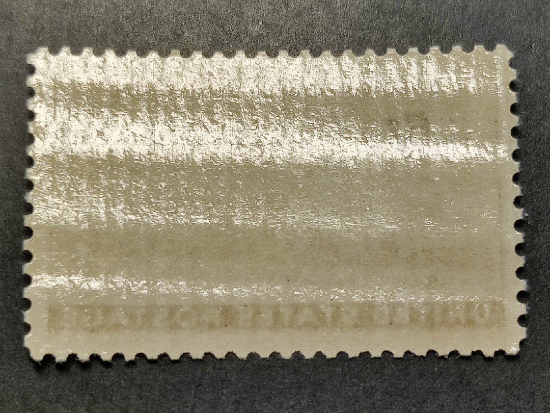 洪涛臻品批发群  精选邮票限时拍卖第一百六十八期 美国1948年 瑞典移民美国百年 1全新. 精美雕刻版, 清晰的早期特有的格栅背胶,原胶润亮相当漂亮！