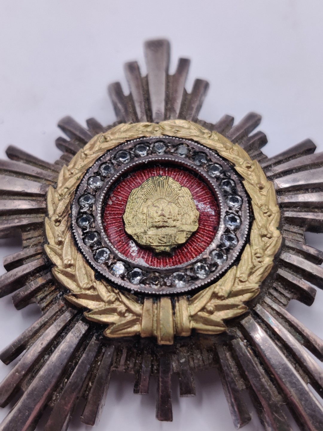 全场0元起拍 第29期 咸鱼国勋章拍卖专场 2月12日（周日）下午6：00开始 嵌宝三级罗马尼亚之星勋章