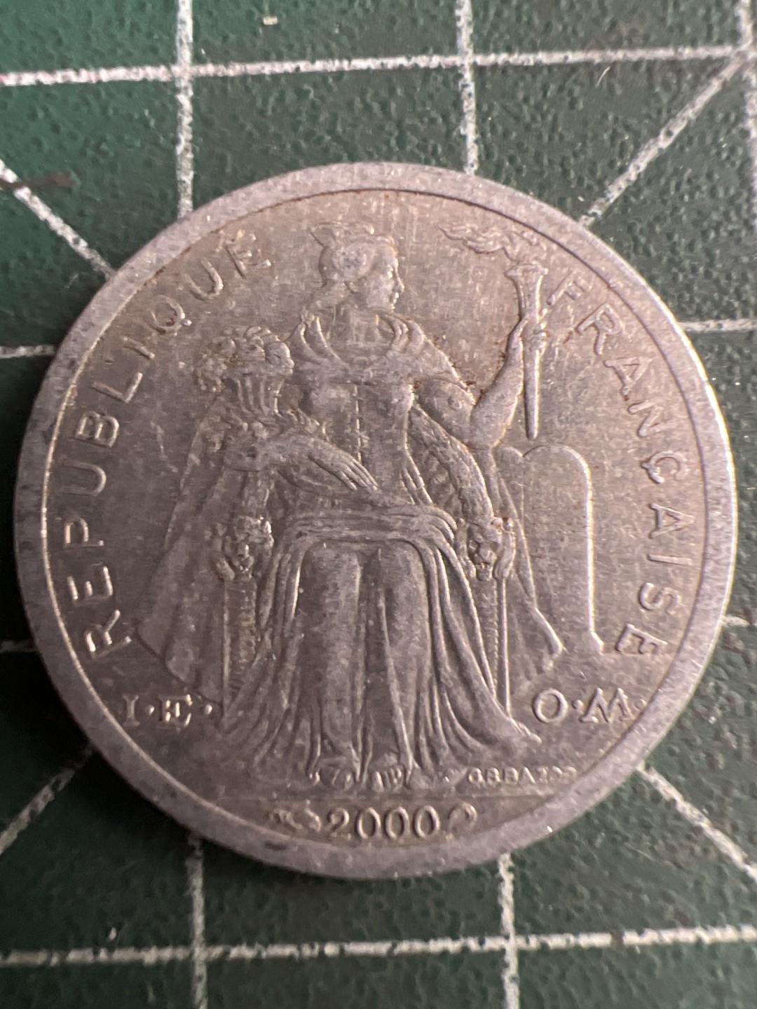 泡泡堂微拍第五十六幕硬币捡漏可累计专场👿👿，零佣金，零押金，累计满二十元包邮，接受代拍业务 玻璃尼西亚一法