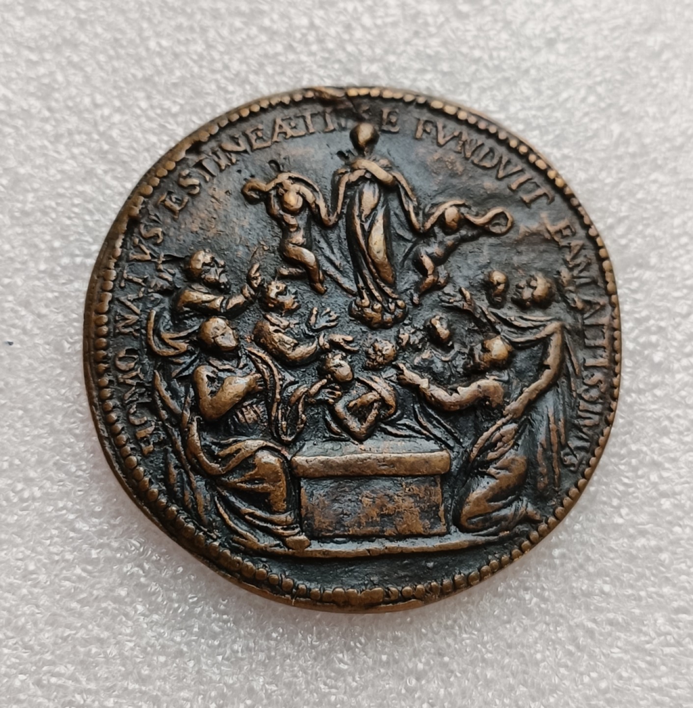 瓶子🏺第78期拍卖会 欧洲15世纪原铸大型宗教题材铜章58毫米53.24克