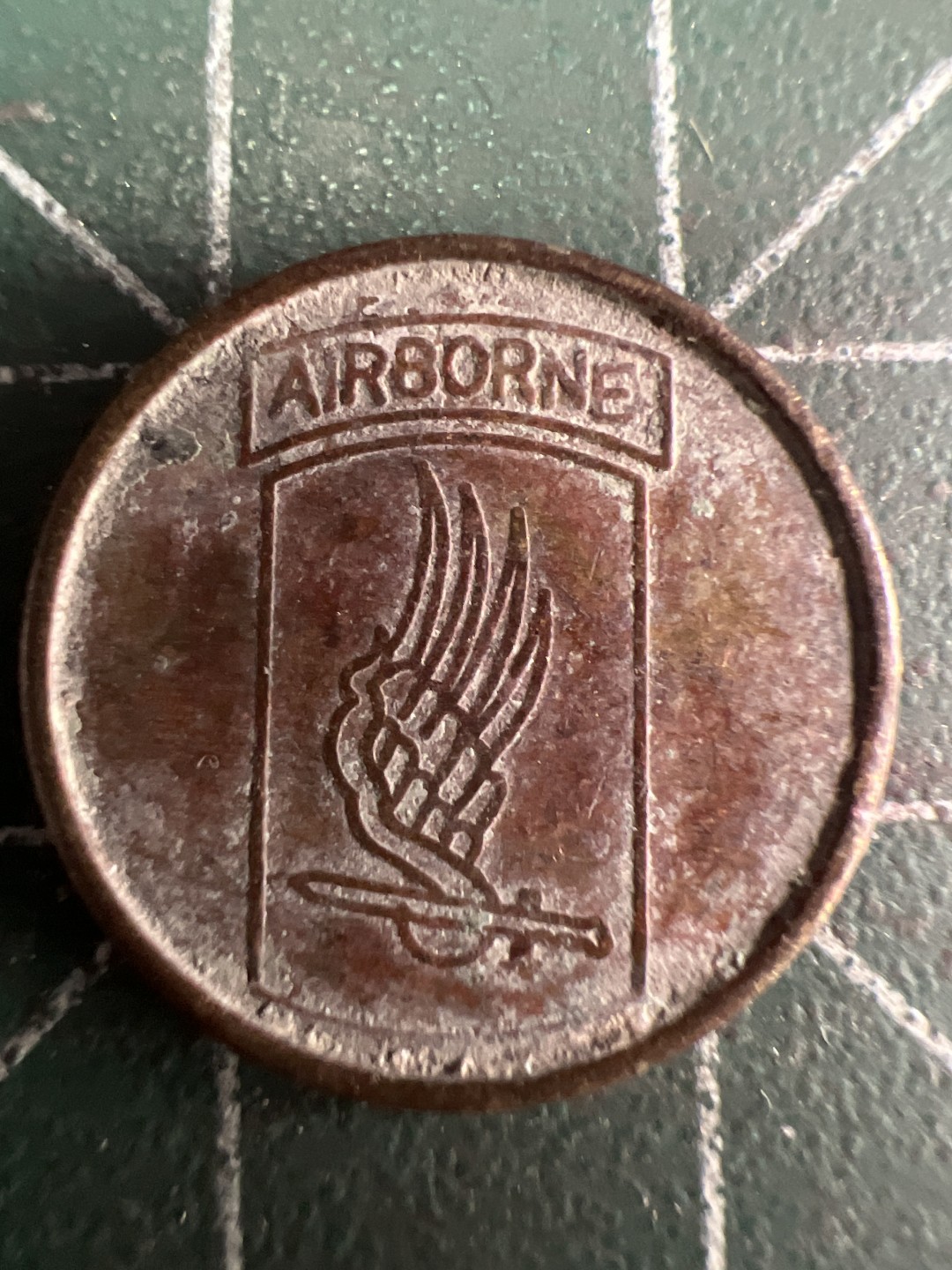 泡泡堂微拍第五十七幕硬币捡漏可累计专场👿👿，零佣金，零押金，累计满二十元包邮，接受代拍业务 少见美国越战军队用币