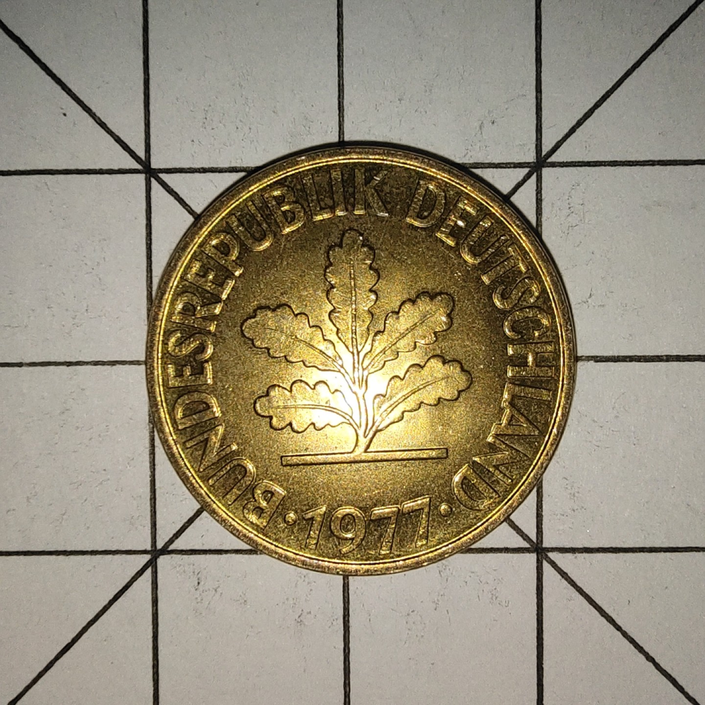 收藏之家世界硬币新年场(捡漏，无押金，无佣金，全场满20包邮，偏远地区除外) 德国10芬尼1977年