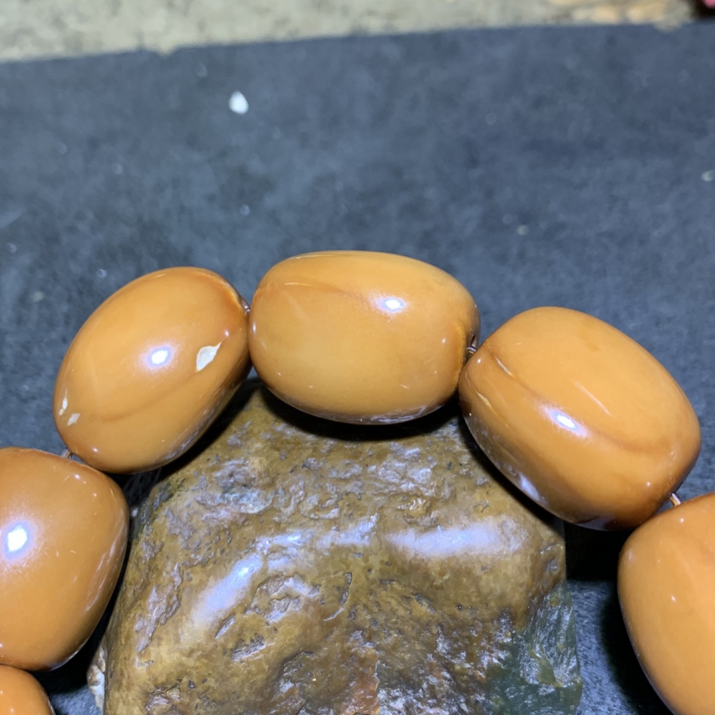 印尼三面橄榄核素核手串一条