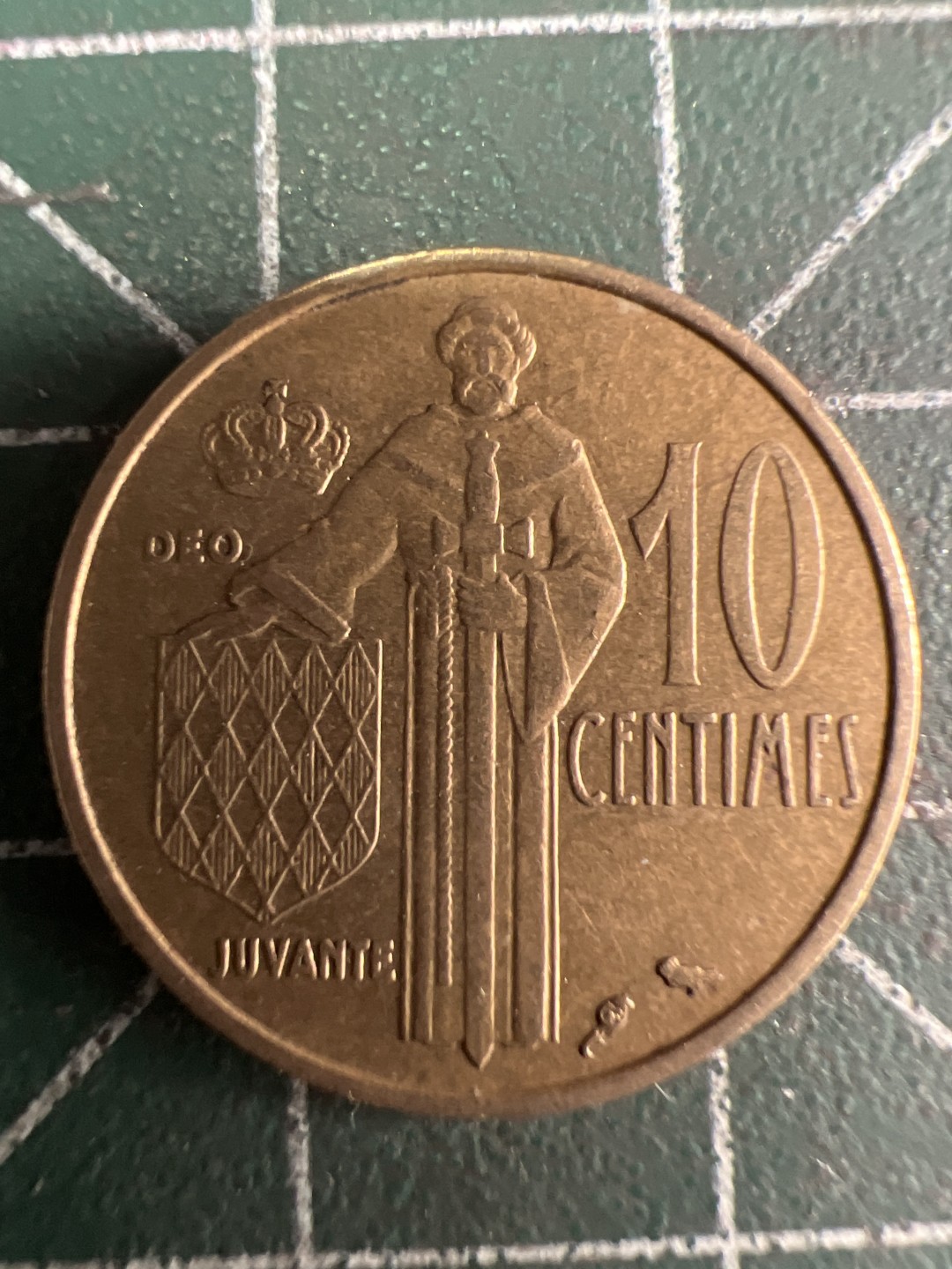 泡泡堂微拍第五十七幕硬币捡漏可累计专场👿👿，零佣金，零押金，累计满二十元包邮，接受代拍业务 摩纳哥少见十分。