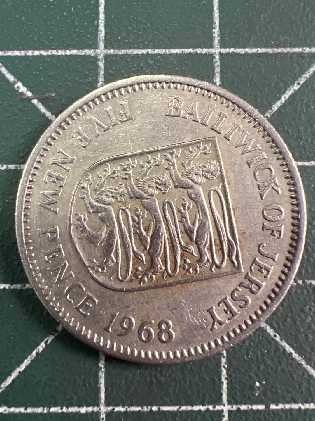 泡泡堂微拍第五十六幕硬币捡漏可累计专场👿👿，零佣金，零押金，累计满二十元包邮，接受代拍业务 泽西68年5便士