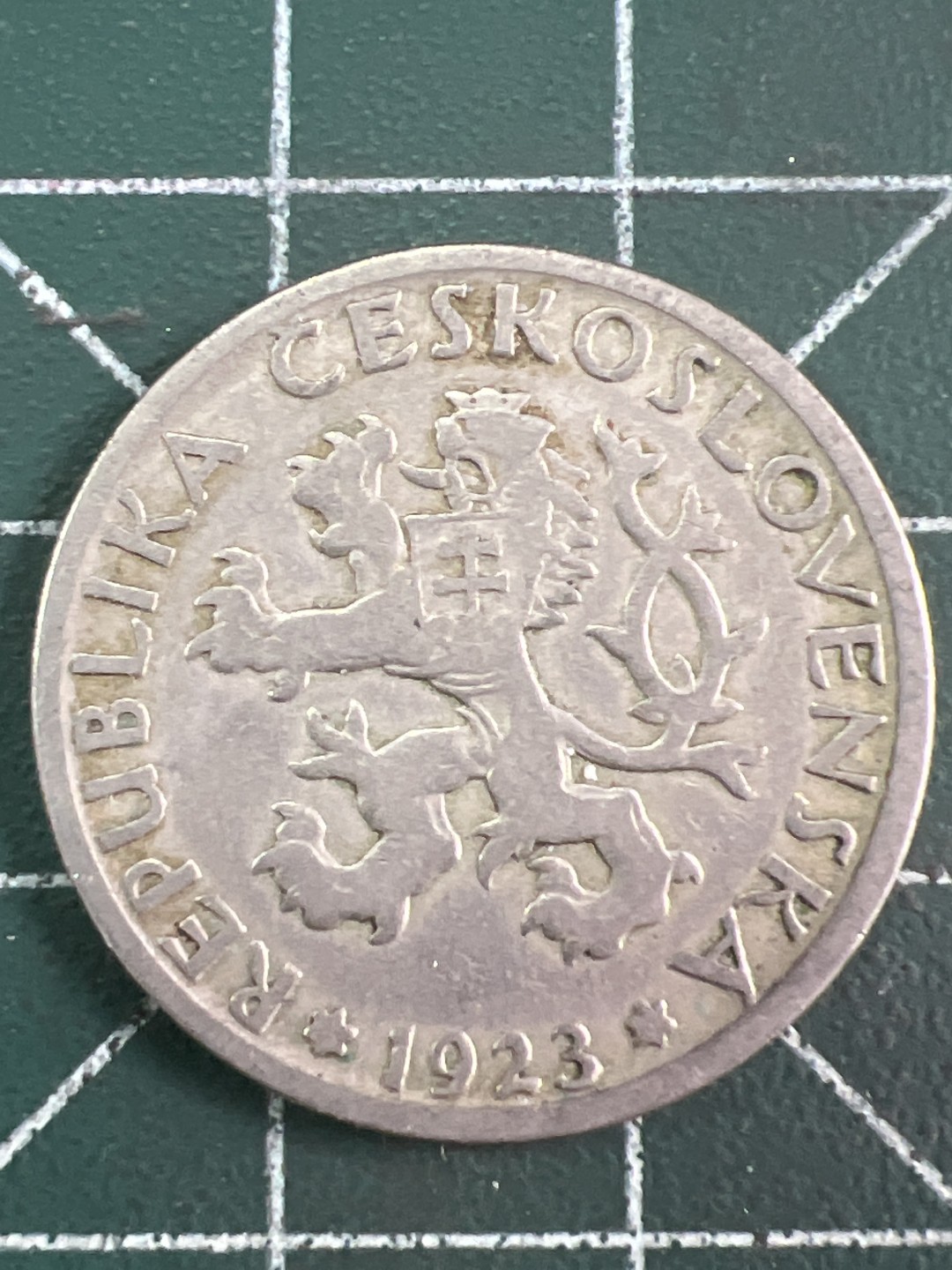 泡泡堂微拍第五十六幕硬币捡漏可累计专场👿👿，零佣金，零押金，累计满二十元包邮，接受代拍业务 捷克23年大一克朗