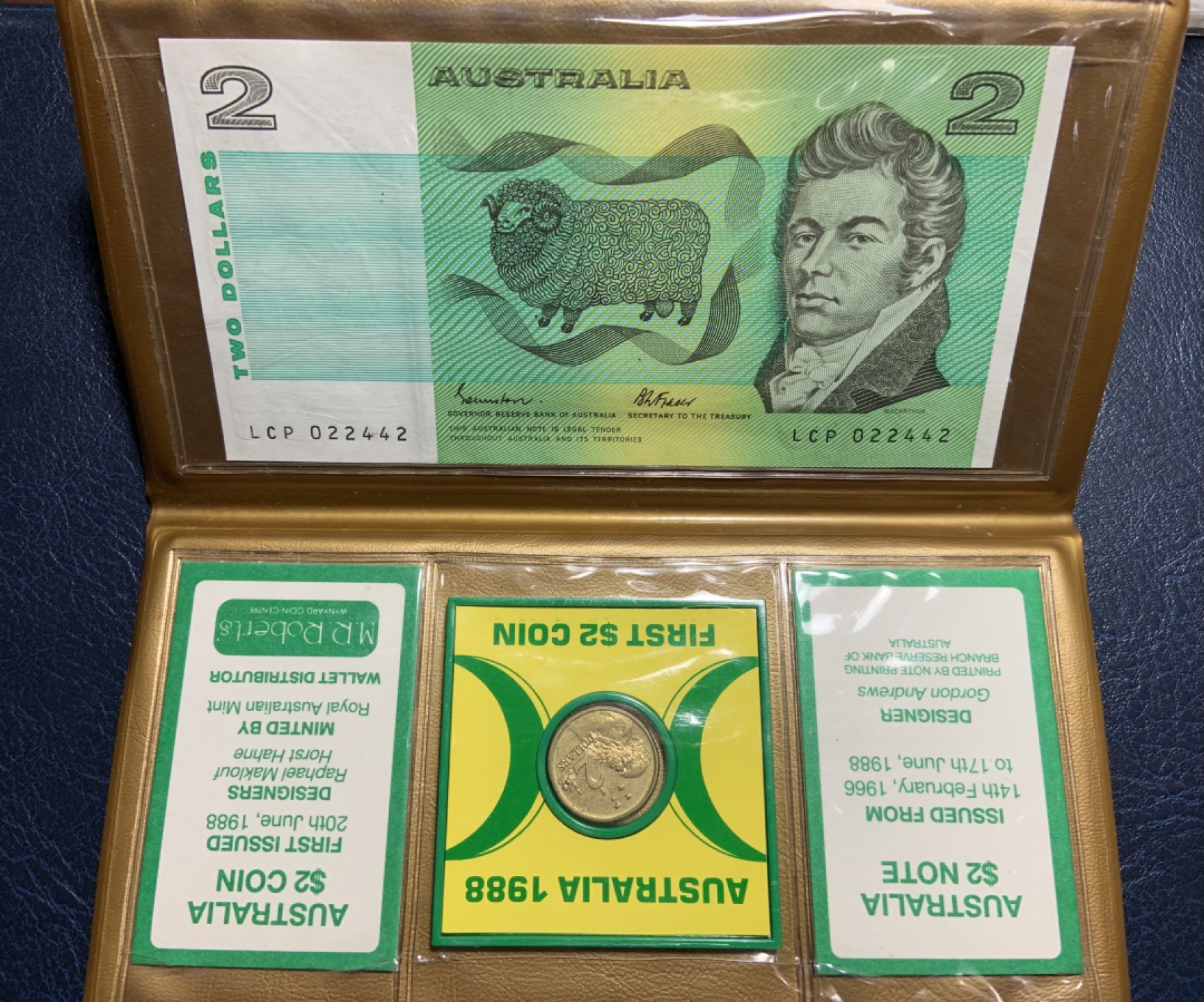 收藏联盟Quantum Auction 第231期拍卖 已更新 澳大利亚1984年2元纸币硬币纪念册 品相UNC “澳大利亚”字样纸币最后一版和1988年首发新版硬币
