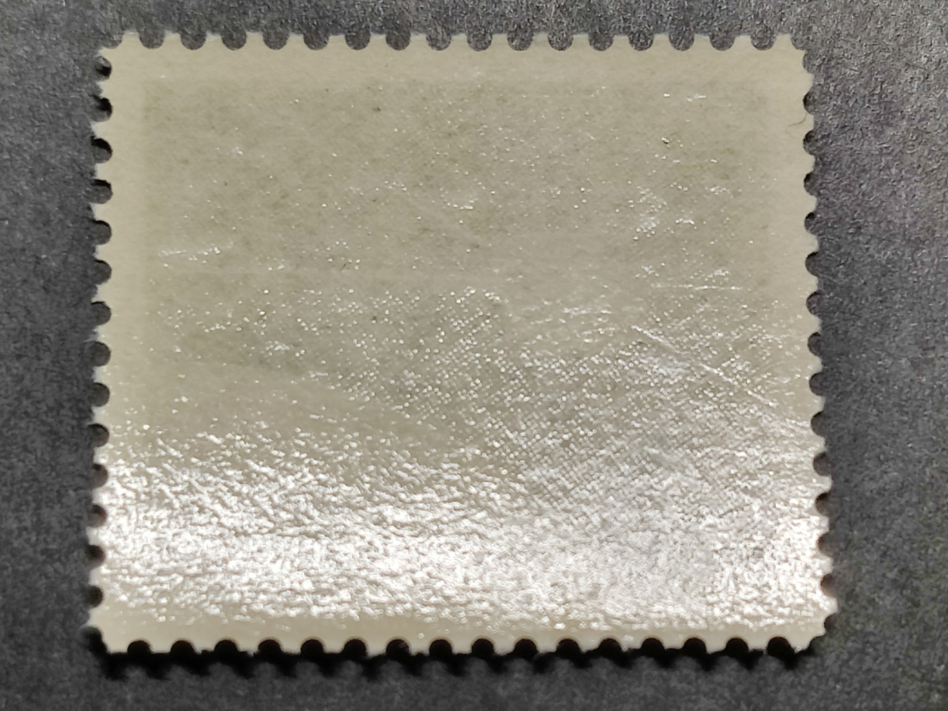 洪涛臻品批发群  精选邮票限时拍卖第一百六十九期 加拿大1966年 Alouette II(百灵鸟科学研究卫星)与地球,1全新 精美雕刻版, 原胶完美润亮 相当难得的品相, 漂亮！ 