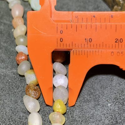 精美天然戈壁阿拉善多彩手串(手缠，项链)一条 精美天然戈壁阿拉善多彩手串(手缠，项链)一条