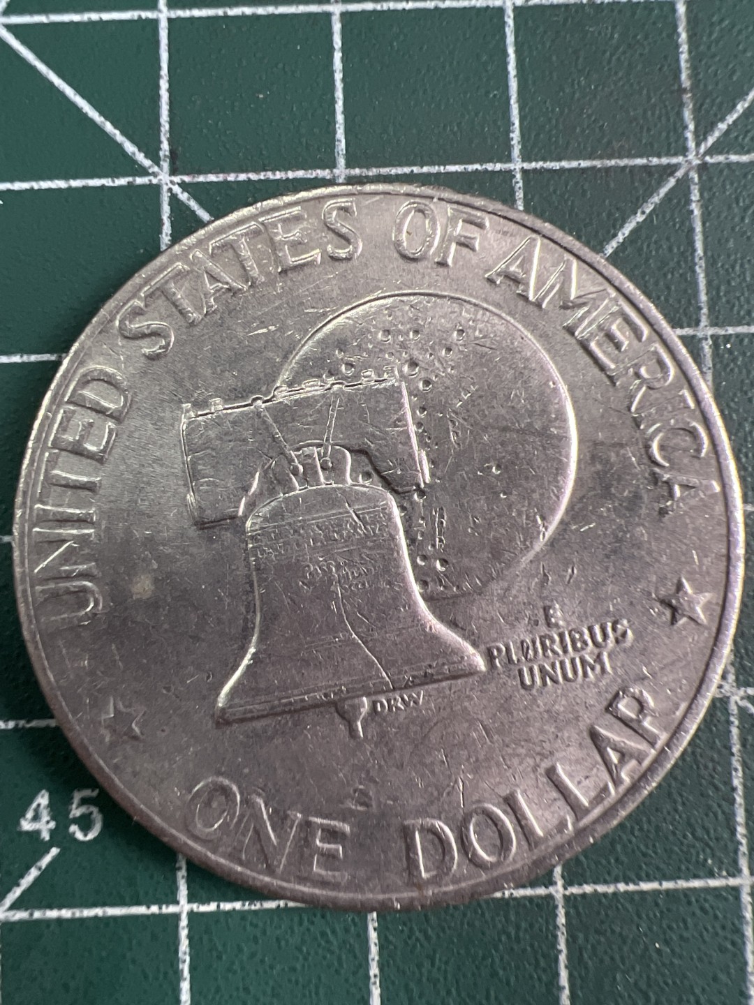 泡泡堂微拍第五十七幕硬币捡漏可累计专场👿👿，零佣金，零押金，累计满二十元包邮，接受代拍业务 美国七六年建国一元