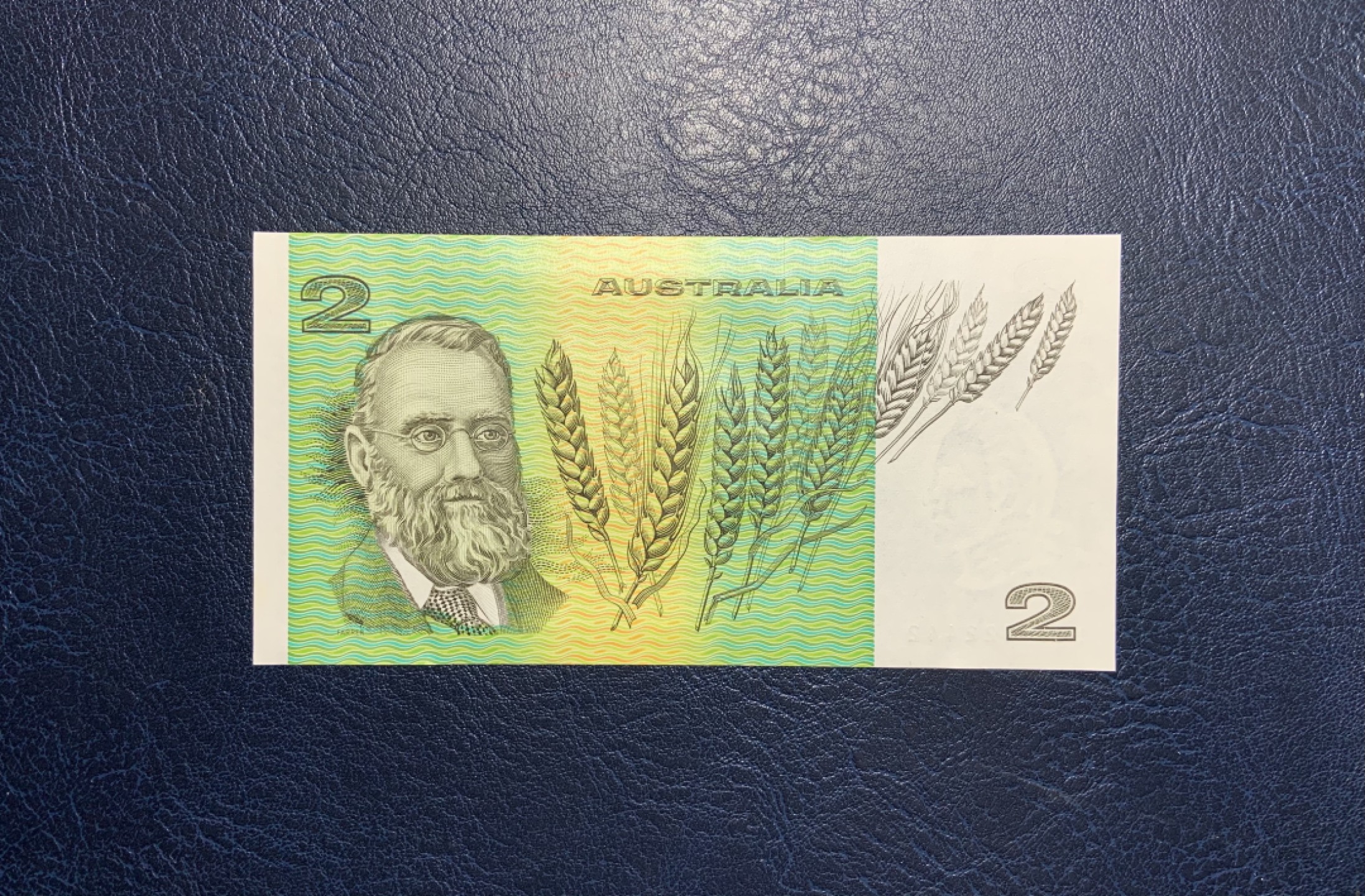 收藏联盟Quantum Auction 第231期拍卖 已更新 澳大利亚1984年2元纸币硬币纪念册 品相UNC “澳大利亚”字样纸币最后一版和1988年首发新版硬币
