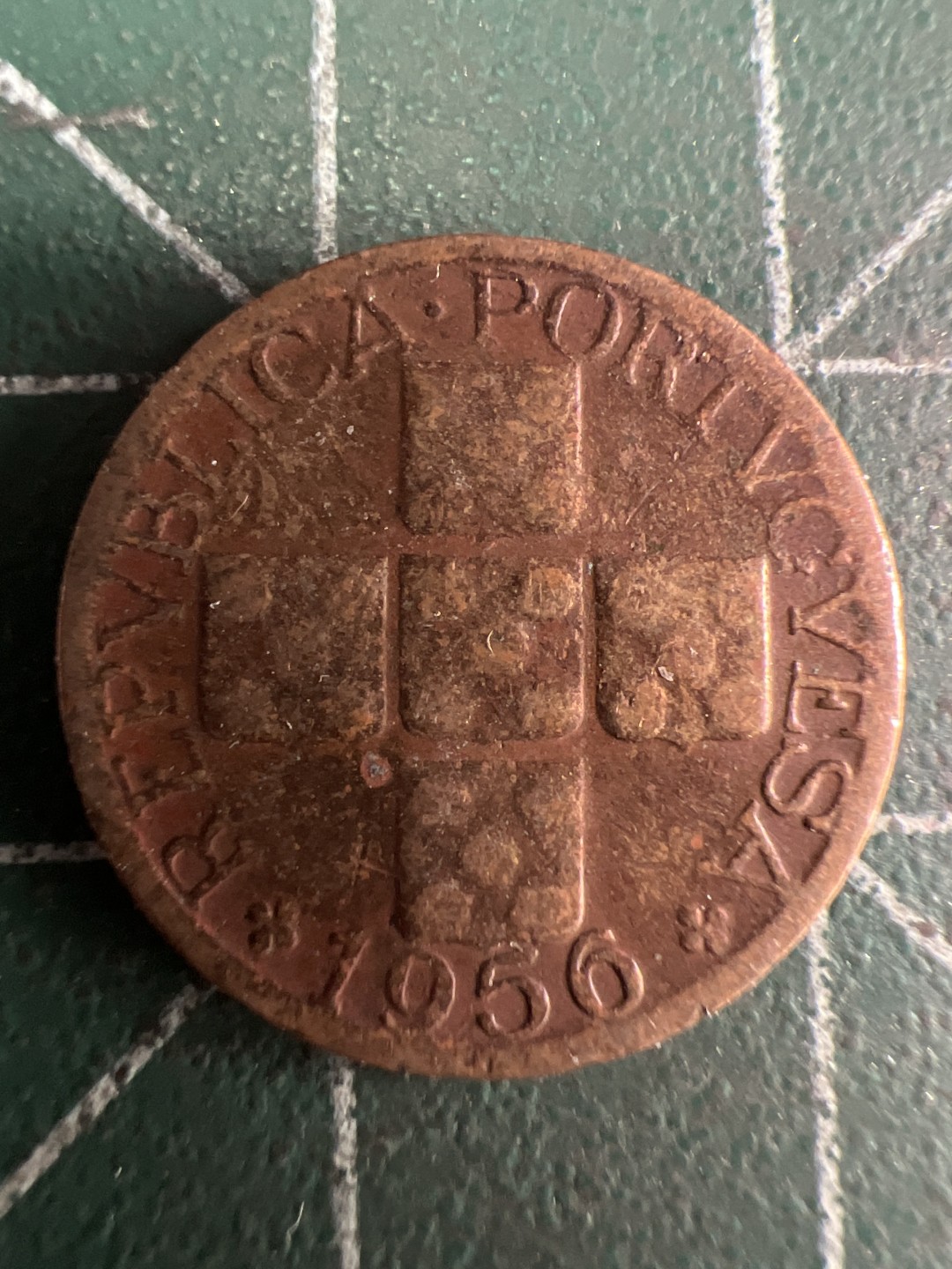 泡泡堂微拍第五十七幕硬币捡漏可累计专场👿👿，零佣金，零押金，累计满二十元包邮，接受代拍业务 葡萄牙1956年五分。