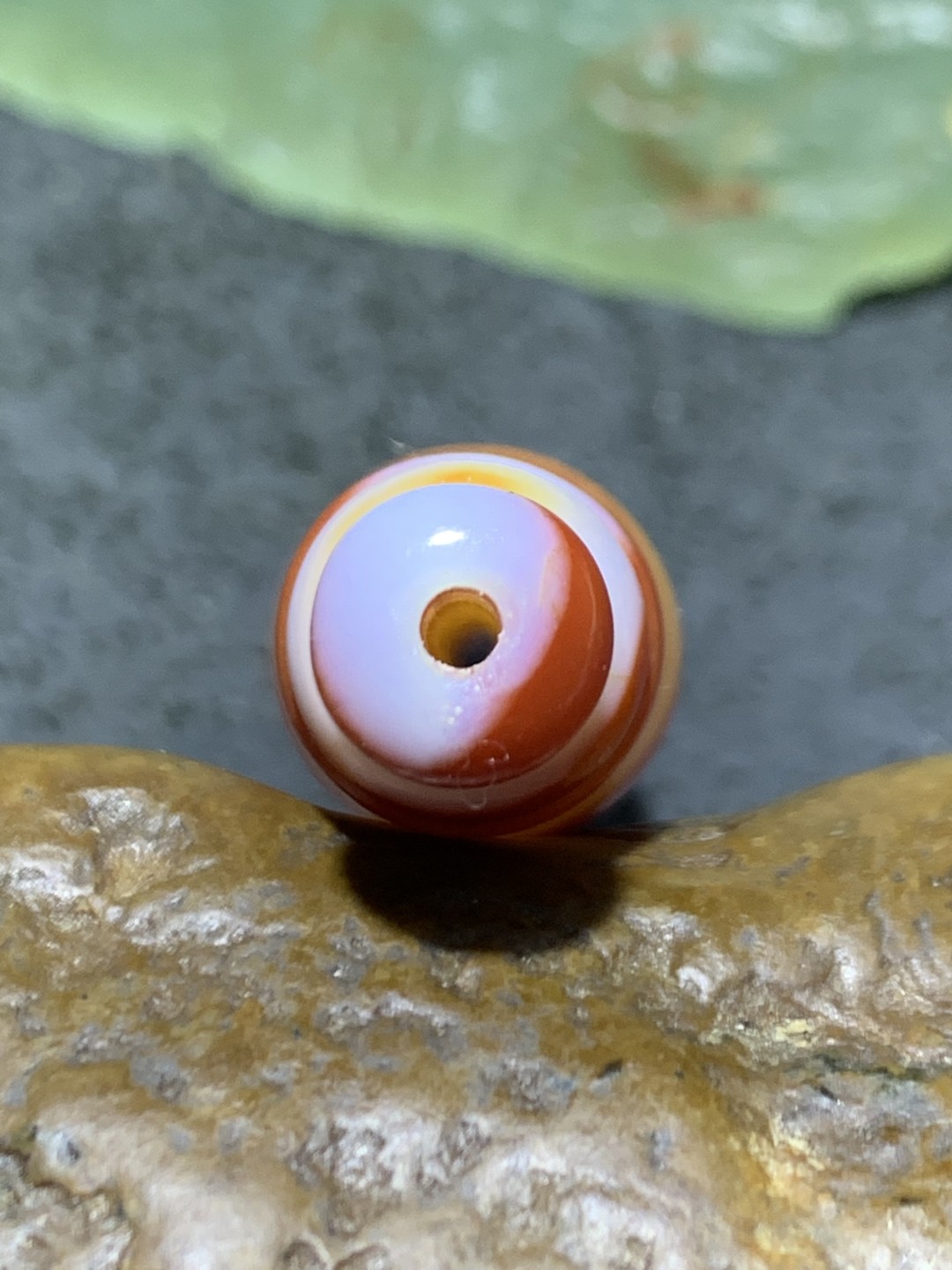 精美高玉化缠丝玛瑙灯笼珠一颗