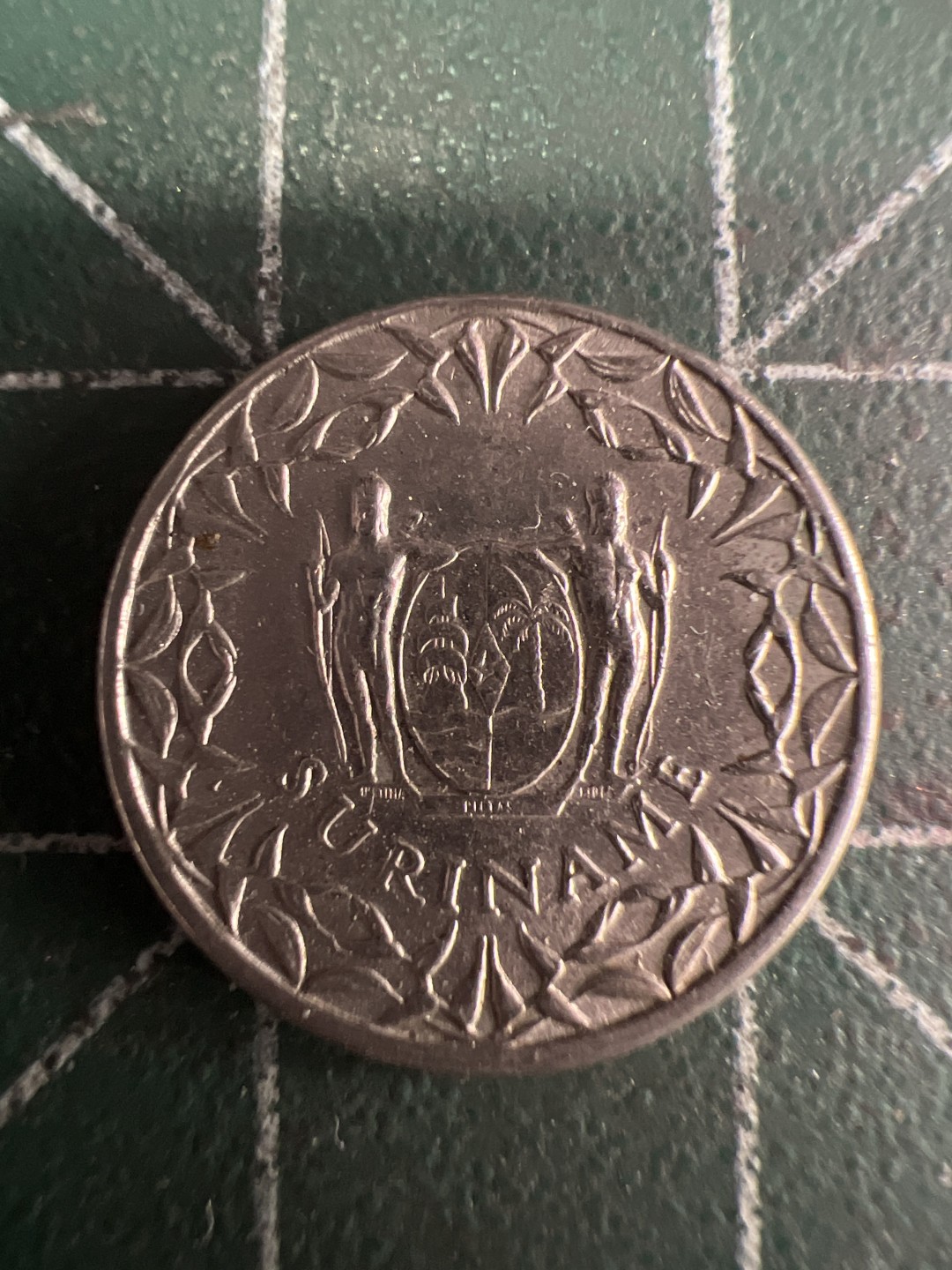 泡泡堂微拍第五十六幕硬币捡漏可累计专场👿👿，零佣金，零押金，累计满二十元包邮，接受代拍业务 苏里南十分。