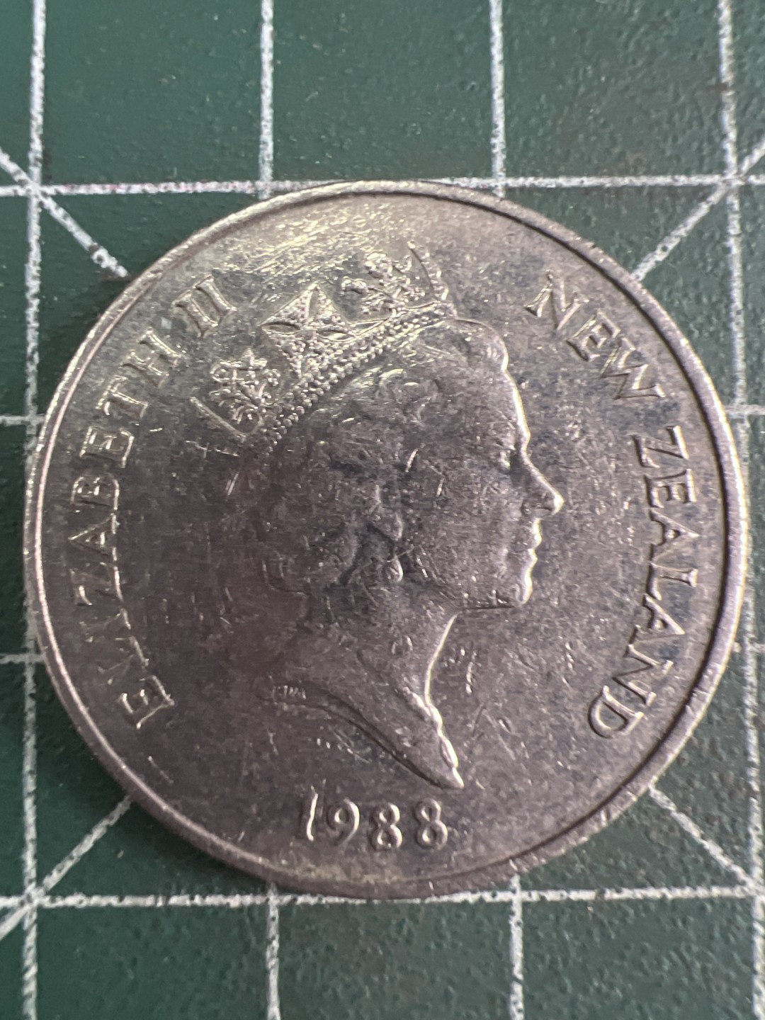 泡泡堂微拍第五十七幕硬币捡漏可累计专场👿👿，零佣金，零押金，累计满二十元包邮，接受代拍业务 西兰高冠20分。