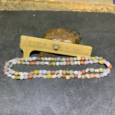 精美天然戈壁阿拉善多彩手串(手缠，项链)一条 精美天然戈壁阿拉善多彩手串(手缠，项链)一条