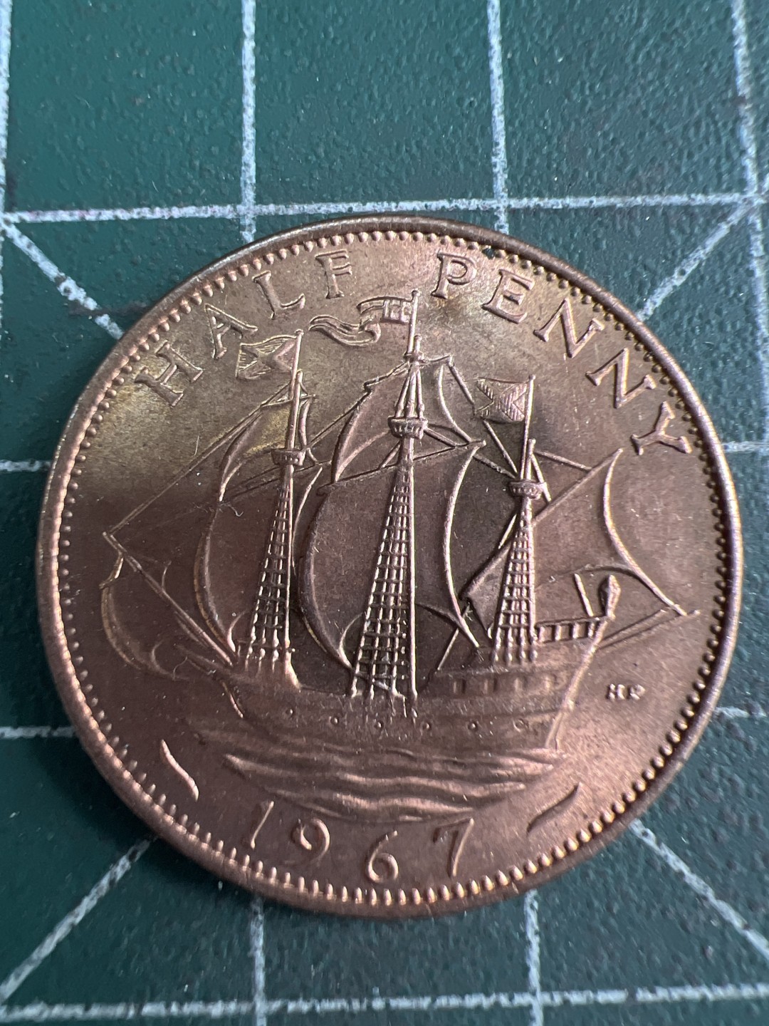 泡泡堂微拍第五十九幕硬币捡漏可累计专场👿👿，零佣金，零押金，累计满二十元包邮，接受代拍业务 英国半便士帆船