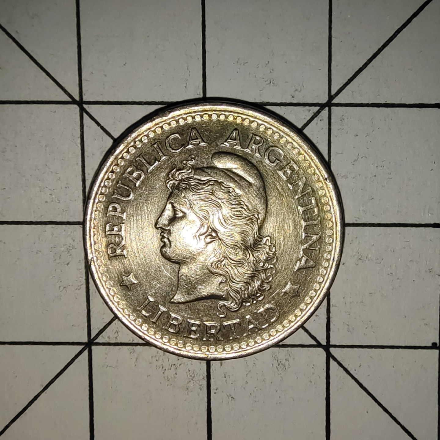 收藏之家世界硬币新年场(捡漏，无押金，无佣金，全场满20包邮，偏远地区除外) 阿根廷20分1957年