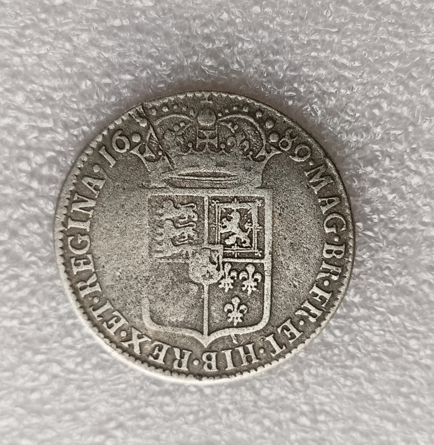 瓶子🏺第78期拍卖会 英国1689年威廉三世和玛丽双头像半克朗银币有磨边