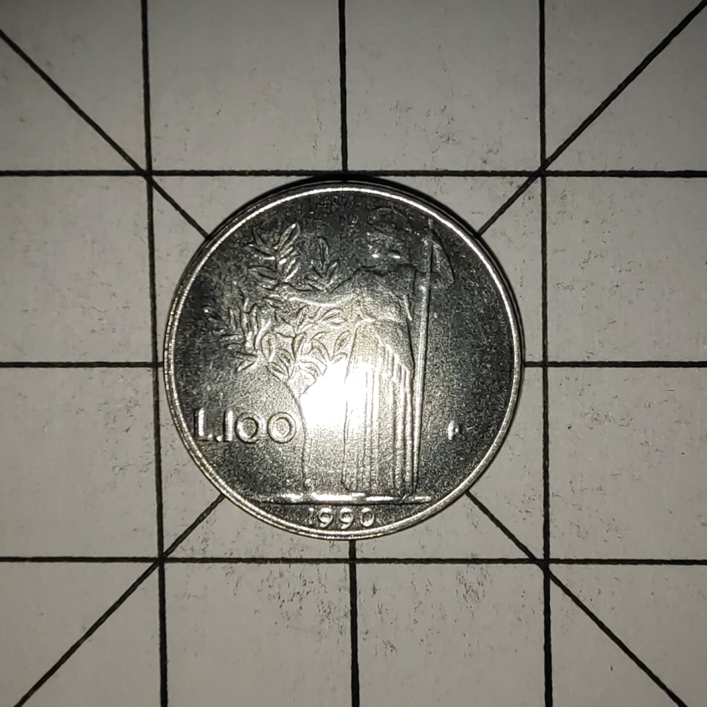 收藏之家世界硬币新年场(捡漏，无押金，无佣金，全场满20包邮，偏远地区除外) 意大利100里拉1990年