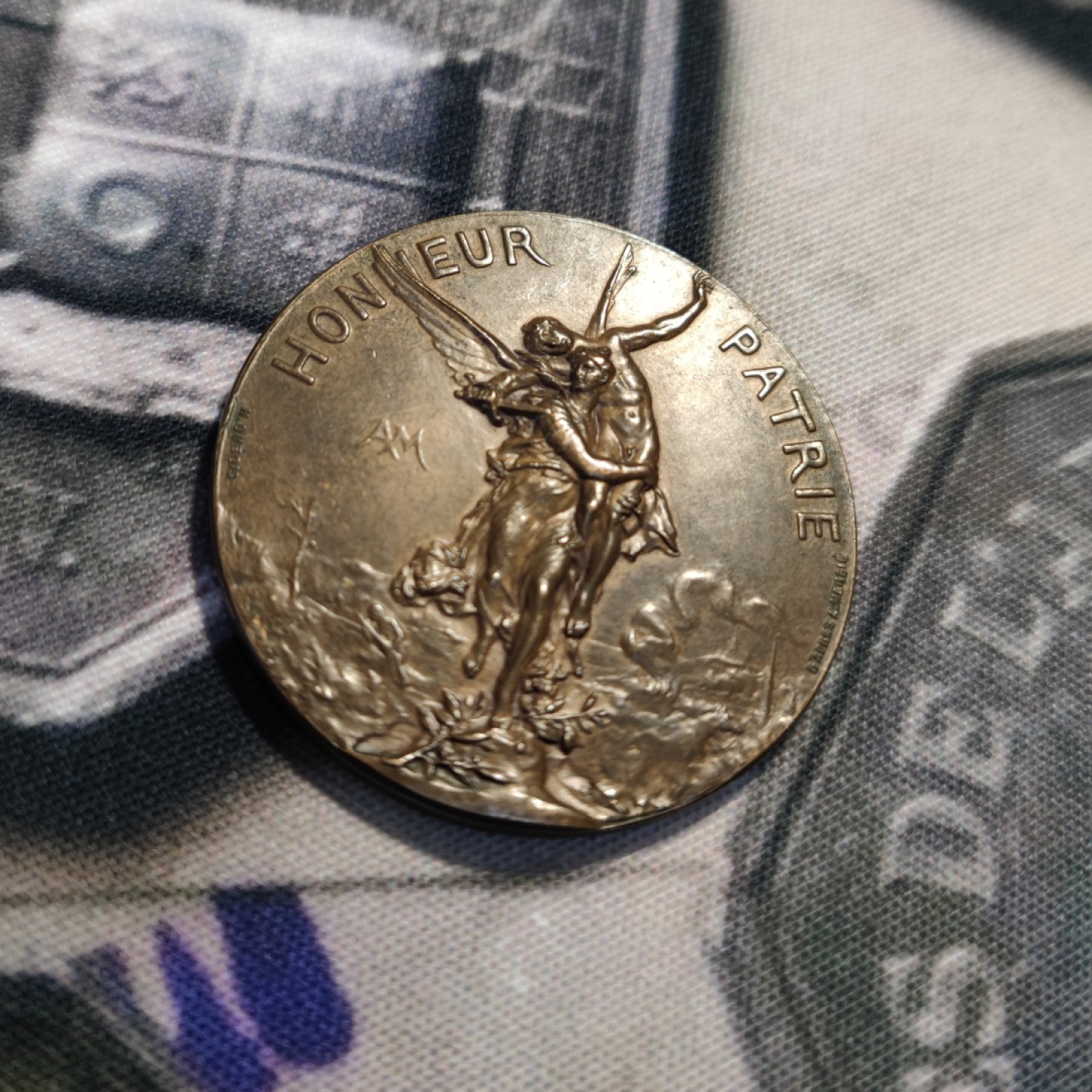 欧洲老铜章银章，周五晚自动结拍 法国艺术麦朵尔1886为了法兰西纪念铜章